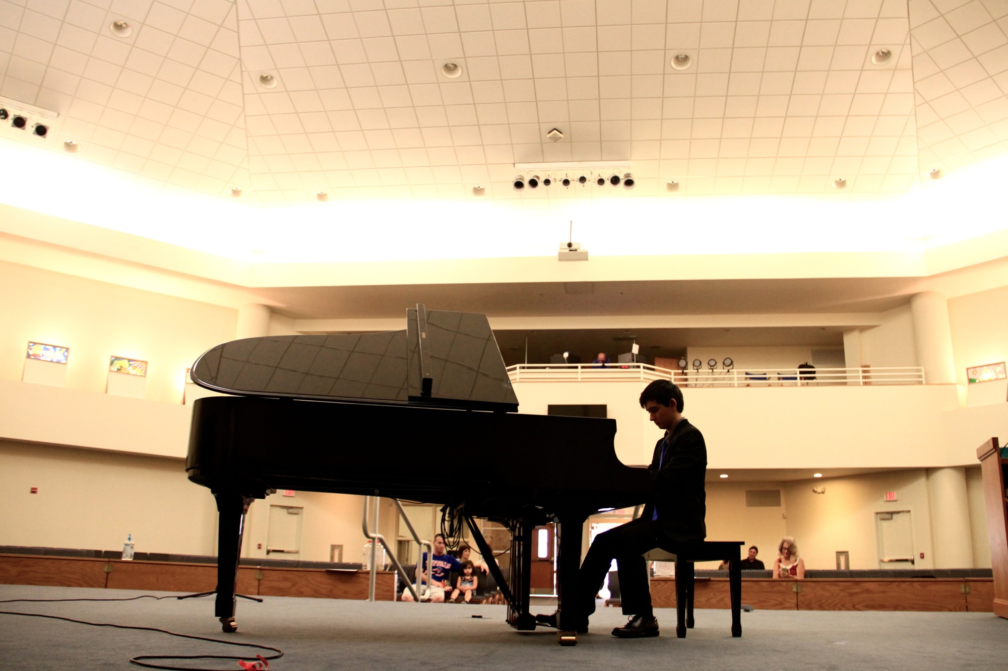 Jose Lora performs at First United Methodist Church of Port Orange. Photo by Nichole Osinski