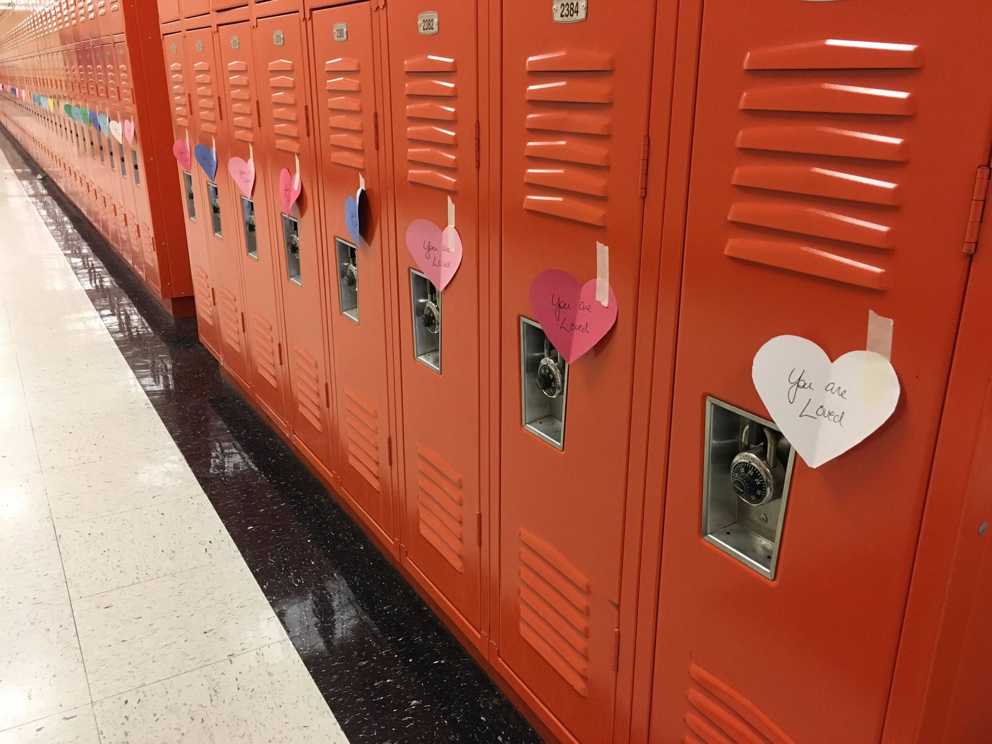 Hearts with positive notes lines lockers at Spruce Creek High. Photo courtesy of Melanie Porreco Turngren