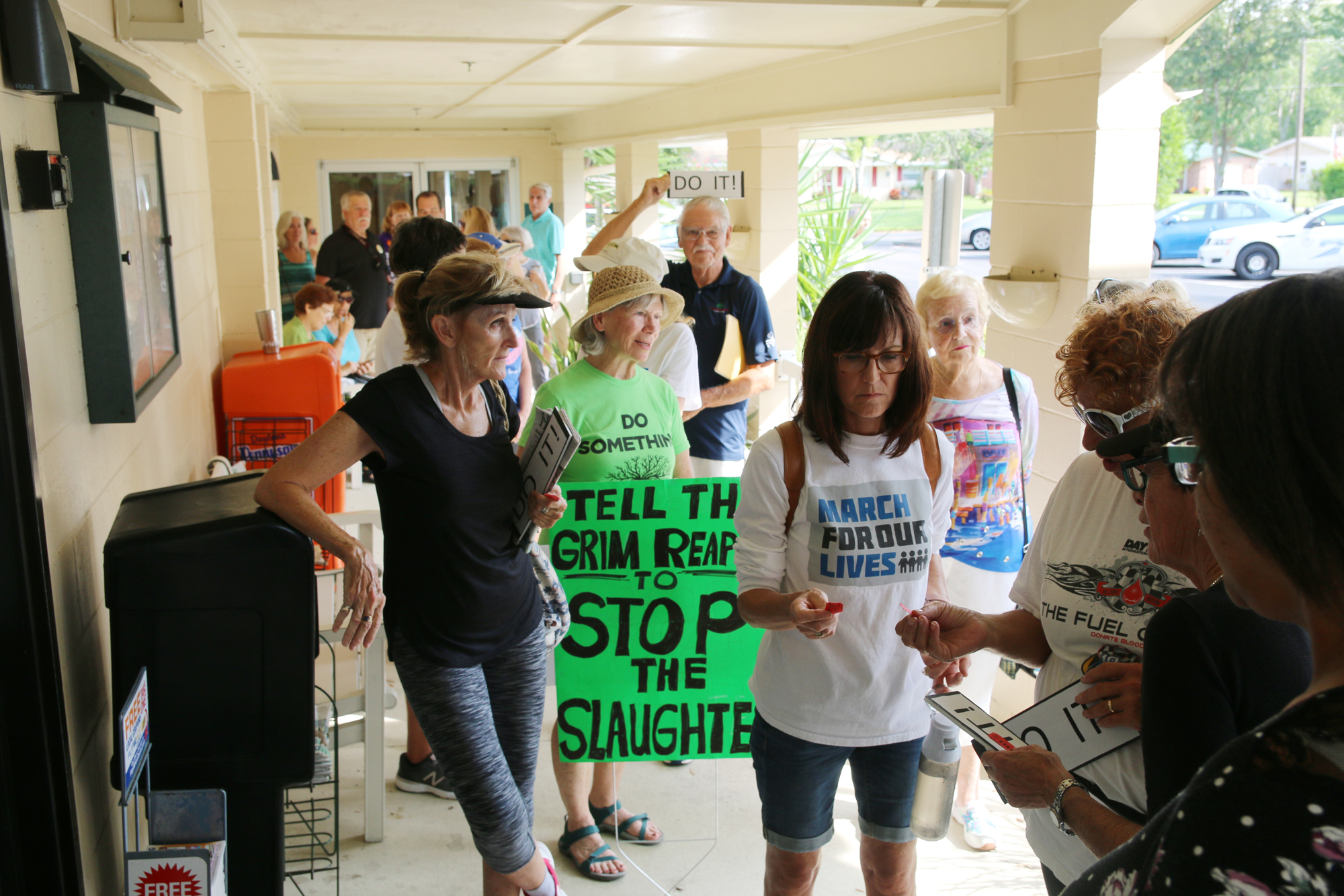 Residents wait for their turn to speak to a representative during Sen. Marco Rubio's mobile office hours on Thursday, Aug. 8. Photo by Jarleene Almenas