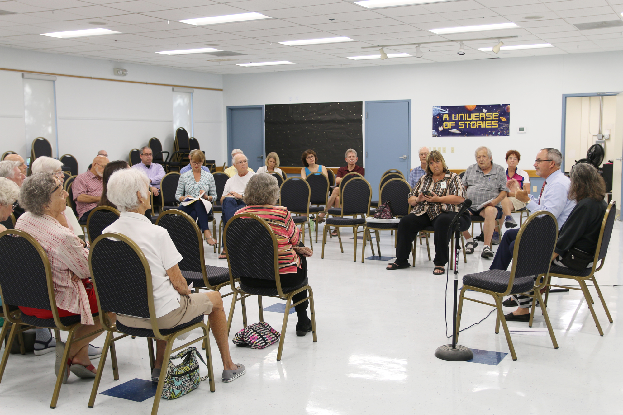 About 25 people attended the latest Civil Discourse town hall meeting on smart growth. Photo by Jarleene Almenas