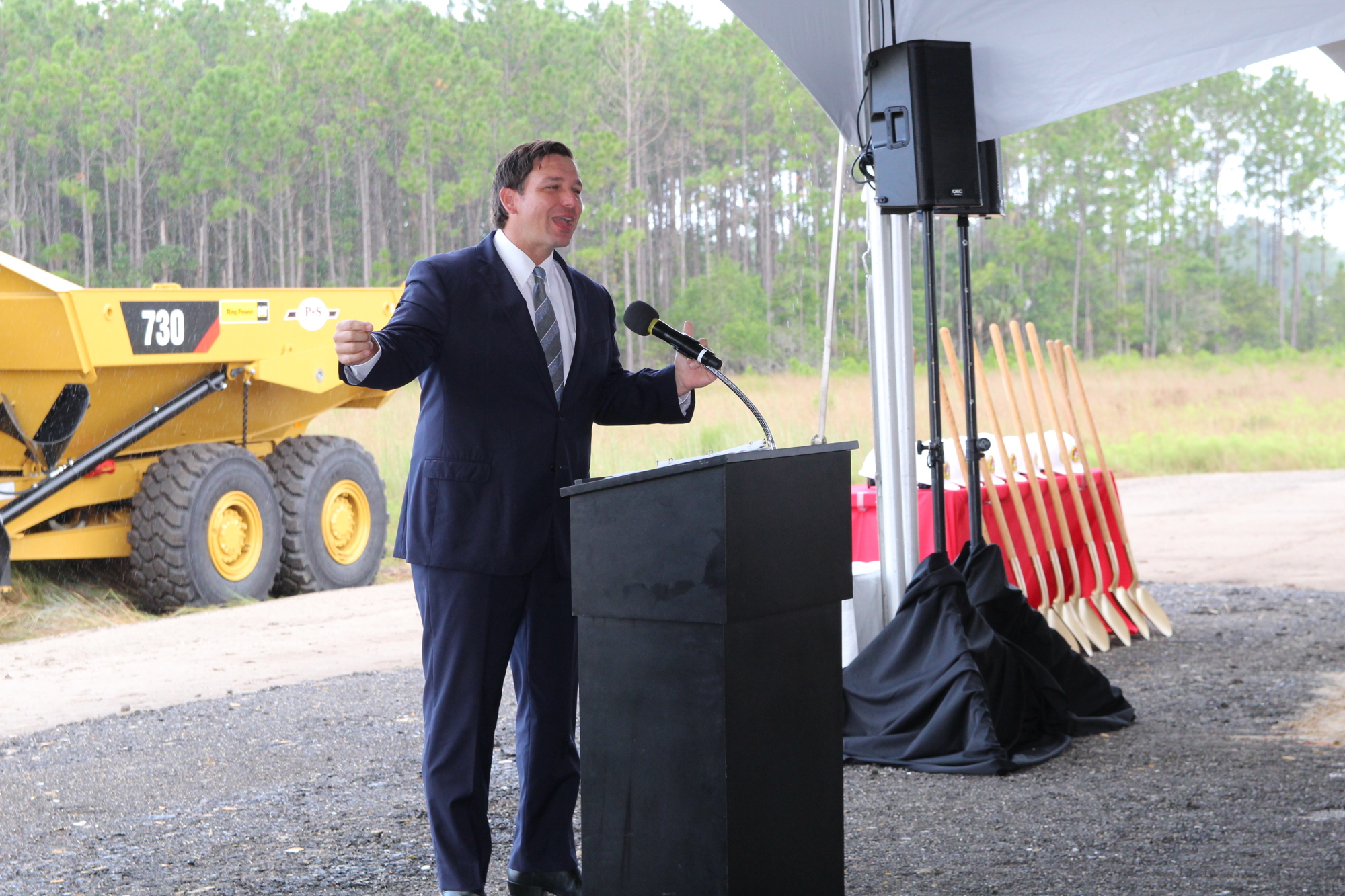 Governor Ron DeSantis talks about getting whatever one's travel needs are at Buc-ee's. Photo by Tanya Russo