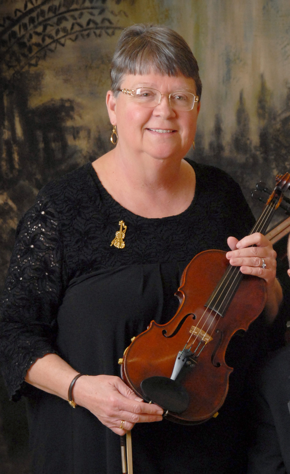 Violinist Susan Pitard Acree is the founder and director of Daytona Solisti, an area classical music ensemble. Photo courtesy of Daytona Solisti