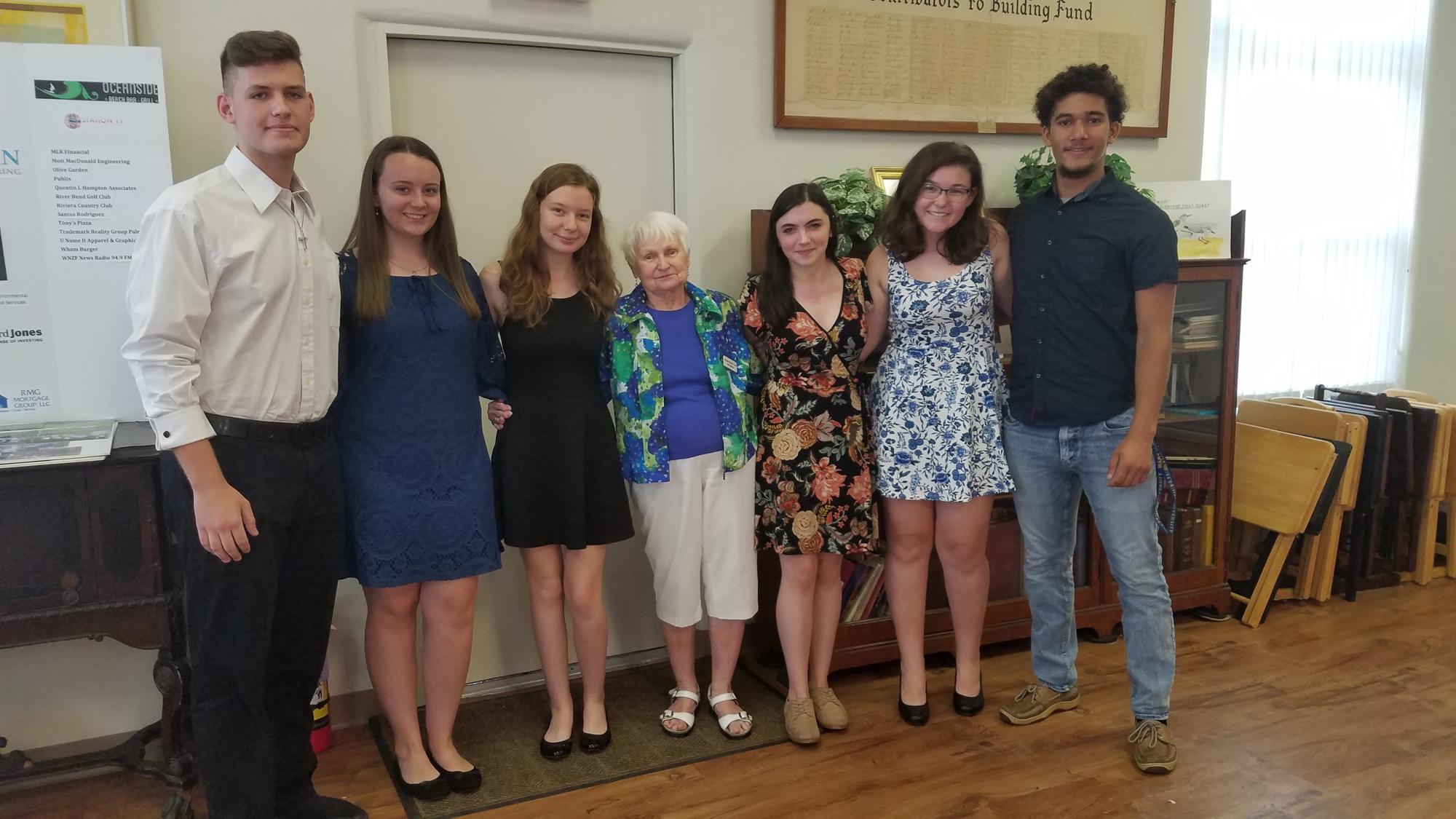 Education Committee Chair Kay Johnson with FWC scholarship recipients Matthew Mrnacaj, Allison Huggins, Allie Marino, Isabella Scarcella (HOBY recipient), Margaret O'Mahoney and Jackson Courson. Courtesy photo of Patricia Hale