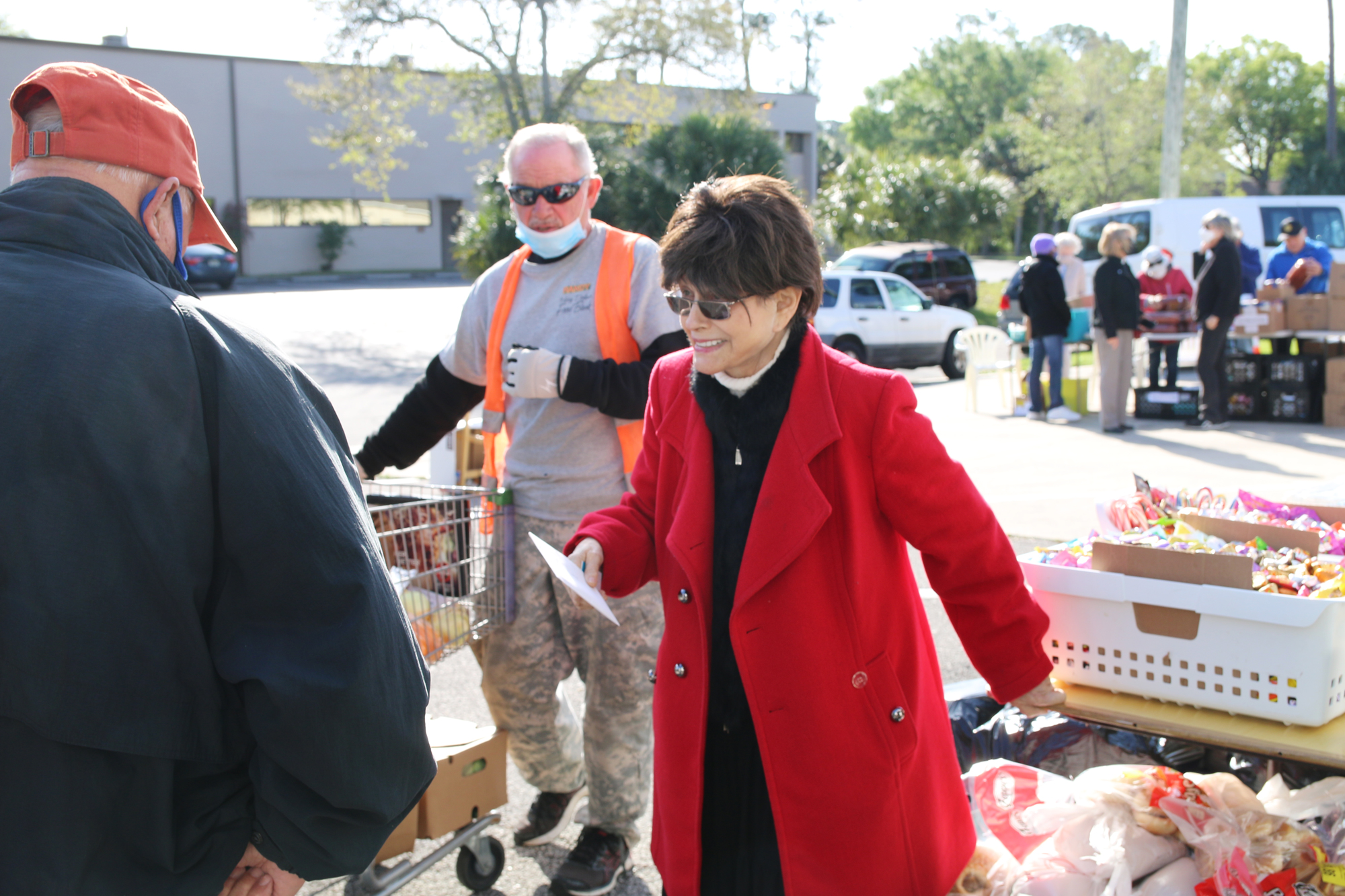 Gloria Max, executive director of the Jewish Federation of Flagler and Volusia Counties, held an Easter food distribution event in April 2021. File photo