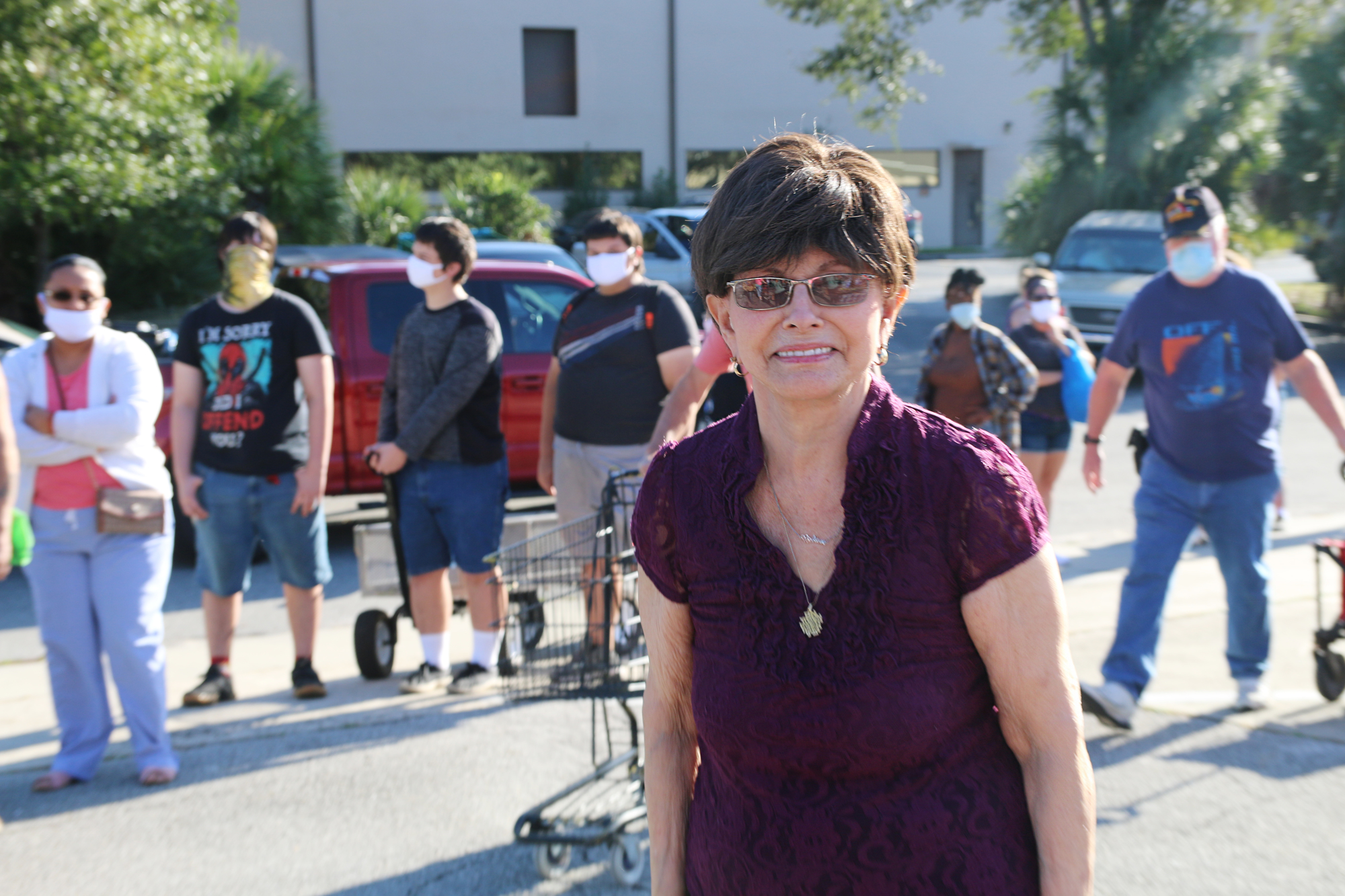 Gloria Max, executive director of the Jewish Federation of Flagler and Volusia Counties, during the 2020 Thanksgiving turkey giveaway. File photo