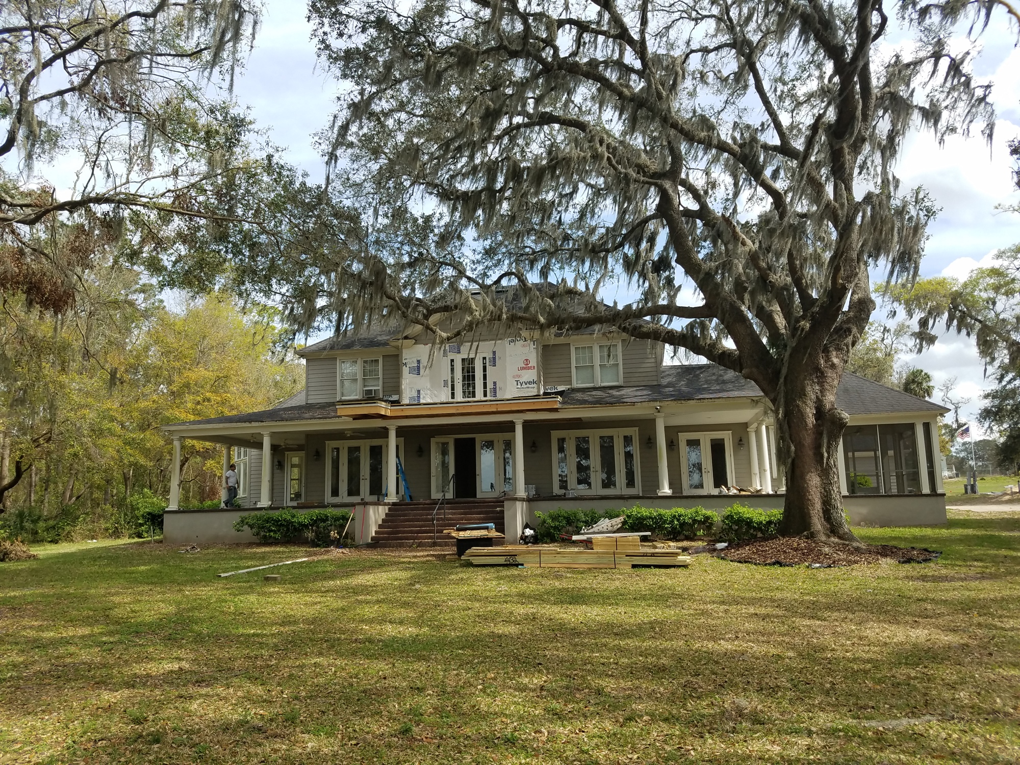 Just north of Dolphin Pointe Landing on the JU campus is the Alumni House, which is being renovated for a Department of Occupational Therapy doctoral program and an Occupational Therapy ADL Lab.