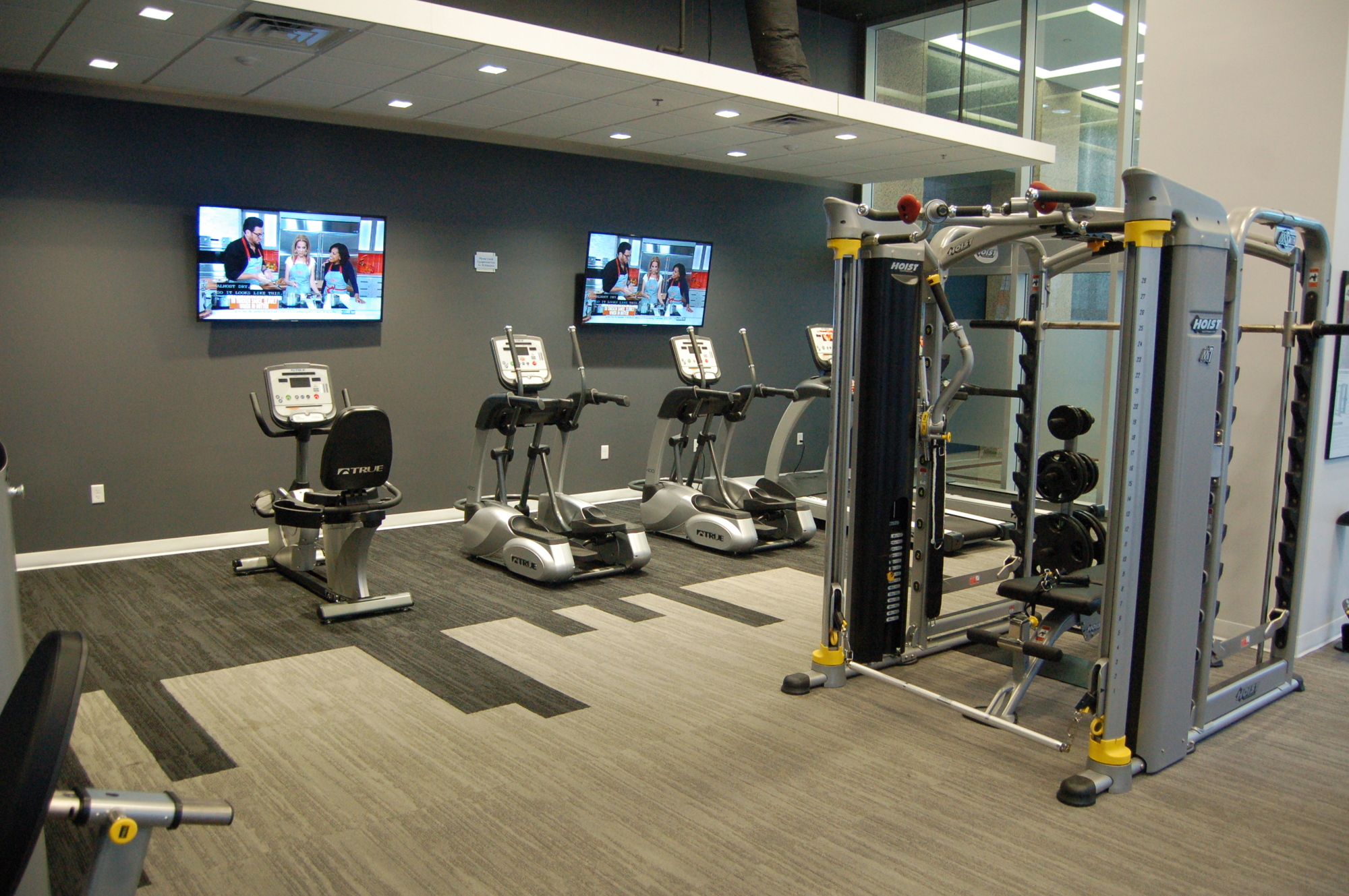 SunTrust Tower has a new fitness center for tenants that’s open 6 a.m. to 8 p.m. Monday-Friday.