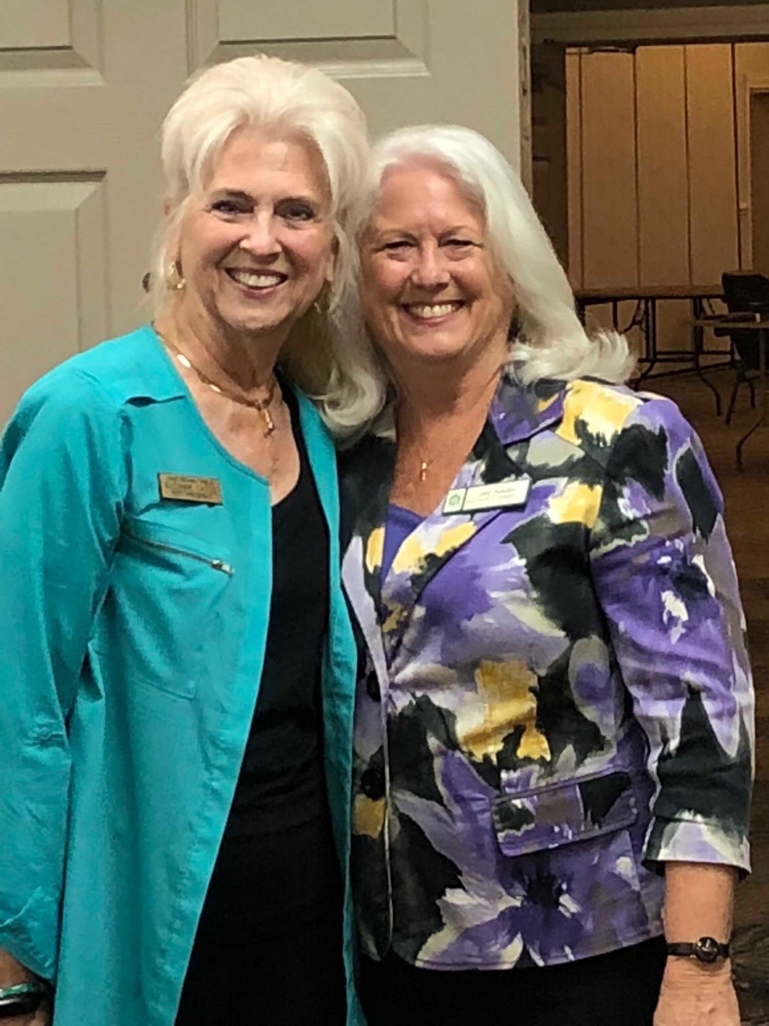 Former Jacksonville Civic Round Table presidents Suzanne Catto and Gail Pender.