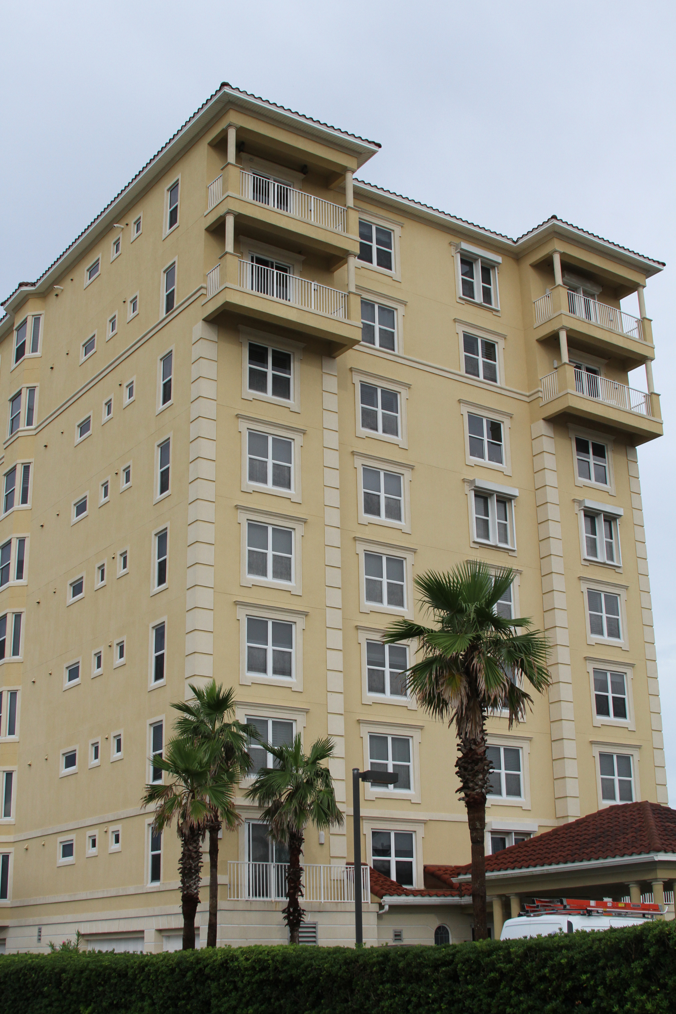 A three-bedroom, three-bath unit oceanfront unit at Eastwinds condominiums sold in June for $1.03 million. Photo by Maggie FitzRoy