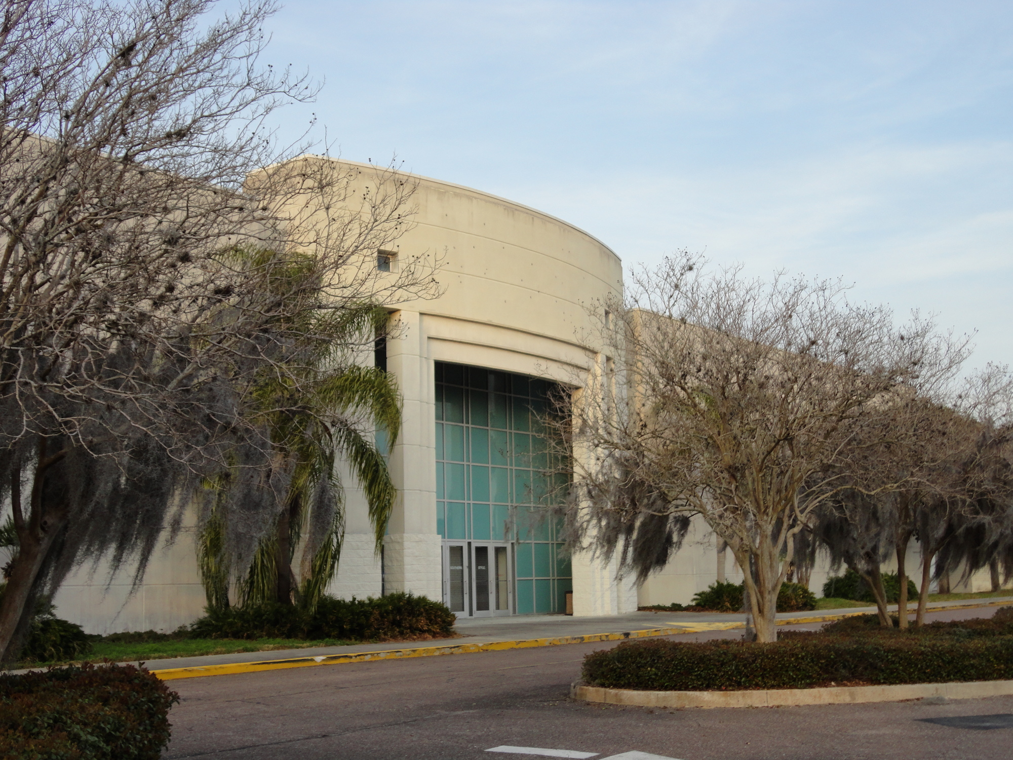 The former Jacksonville Automotive & Motorcycle Museum had planned to move into the former Montgomery Ward store at Regency Square Mall.