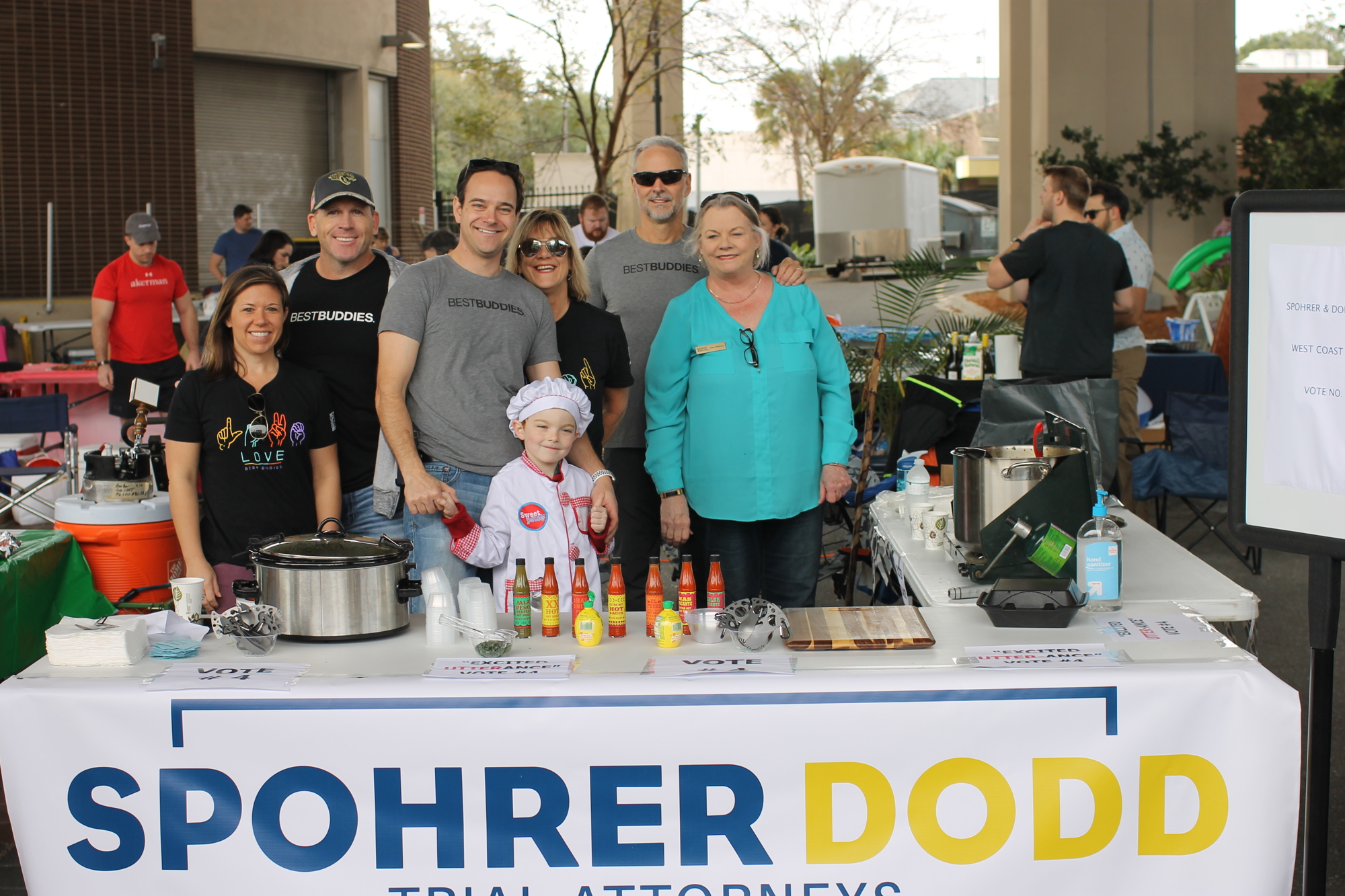 The Spohrer Dodd team was the “Crowd Favorite” award winner. From left, Sarah Shedlarski; Keith Maynard; Jay Howanitz and his son, Dutch; Nancy O’Grady; Steve Browning; and Helen Westbrook.