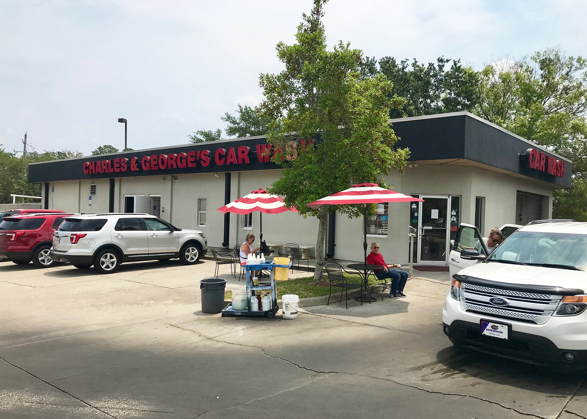 Charles and George’s Car Wash at the Roosevelt Square shopping center is closing June 22 to make way for a road that’s part of a plan to redevelop the property.