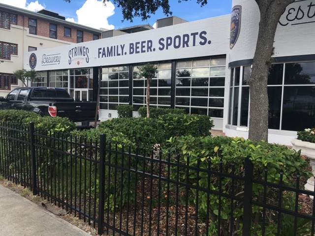 Strings Sports Brewery is in the former Henrietta’s space at 9th and Main streets in Springfield.