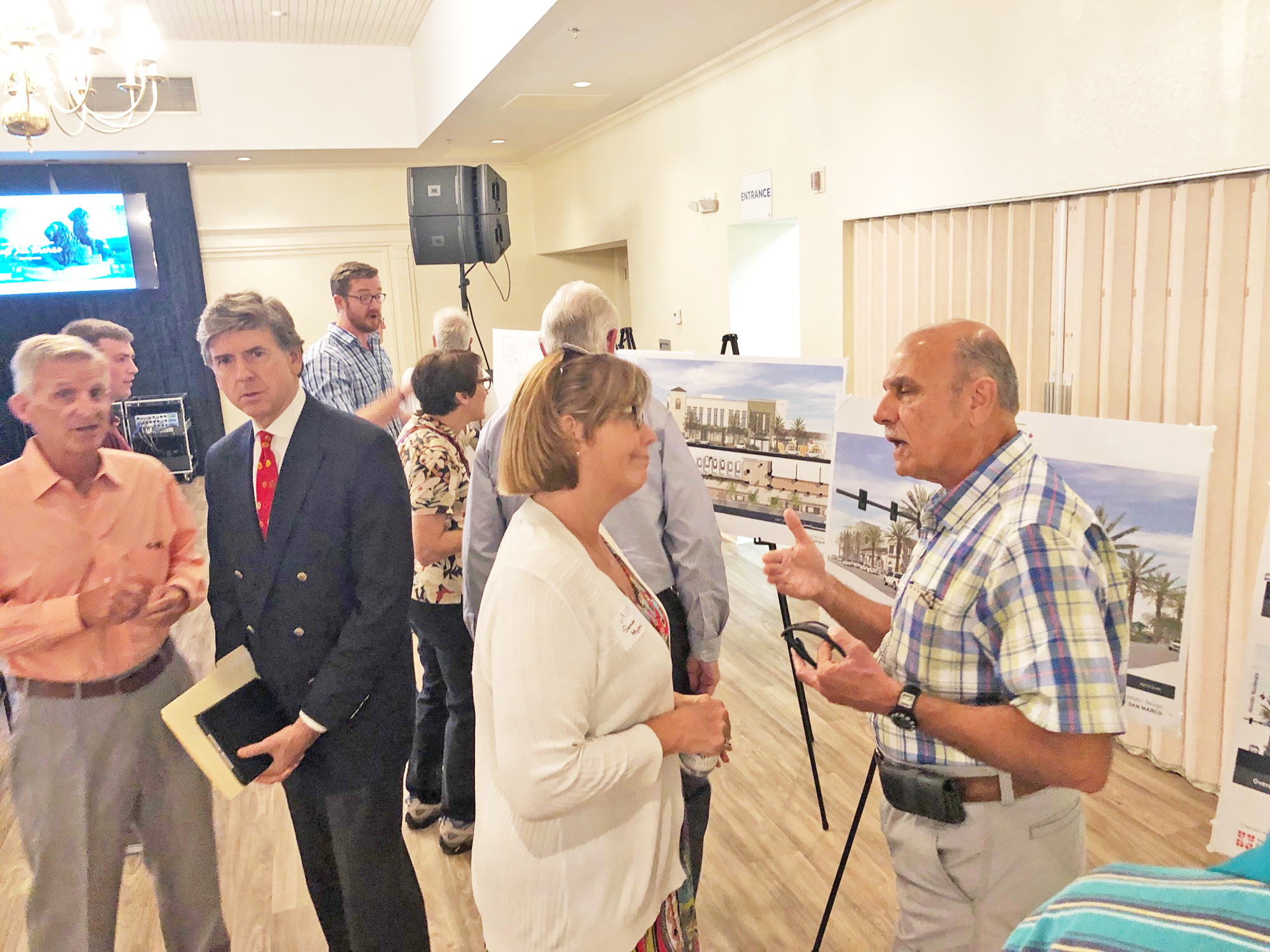 Developer Regency Centers Corp. presented the plans at the town hall meeting.
