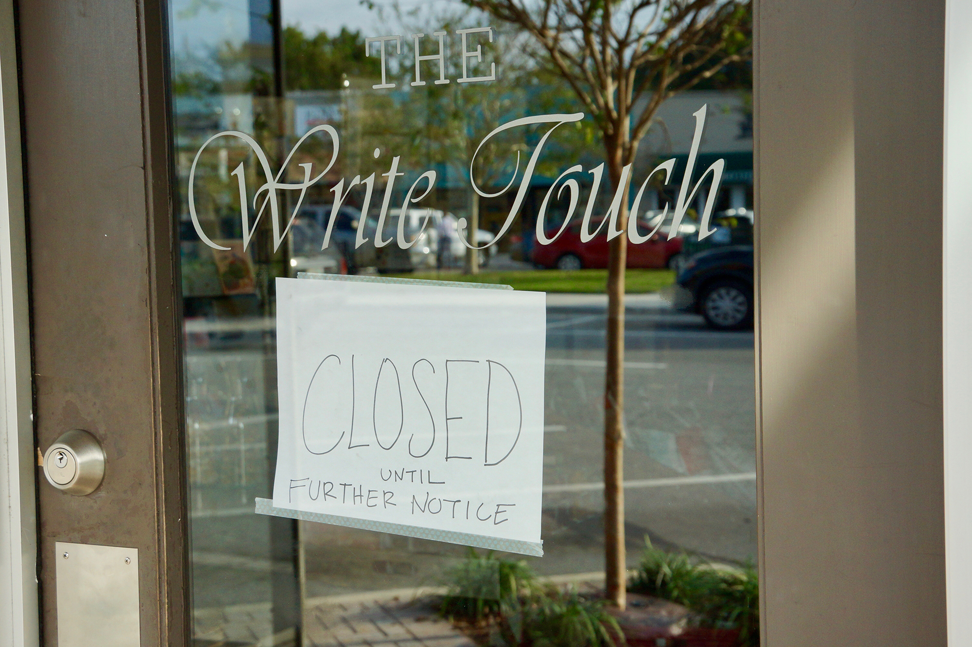 The Write Touch and The Wardroom Ltd. posted signs that they would be closed until further notice.