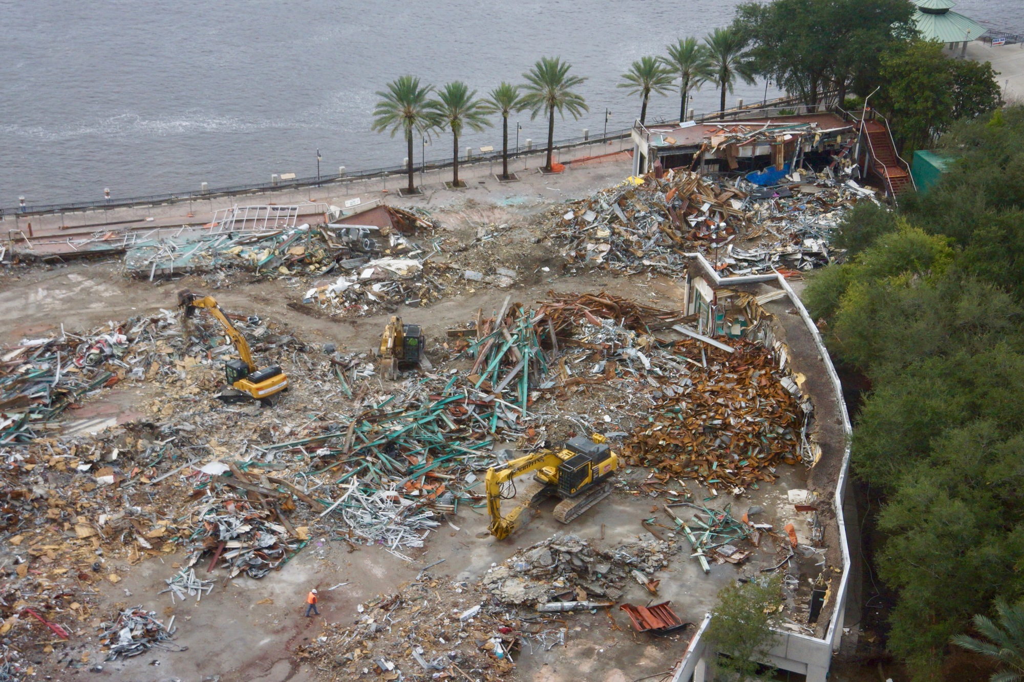 The western part of the building, which previously housed Hooters restaurant, was demolished by Dec. 30.
