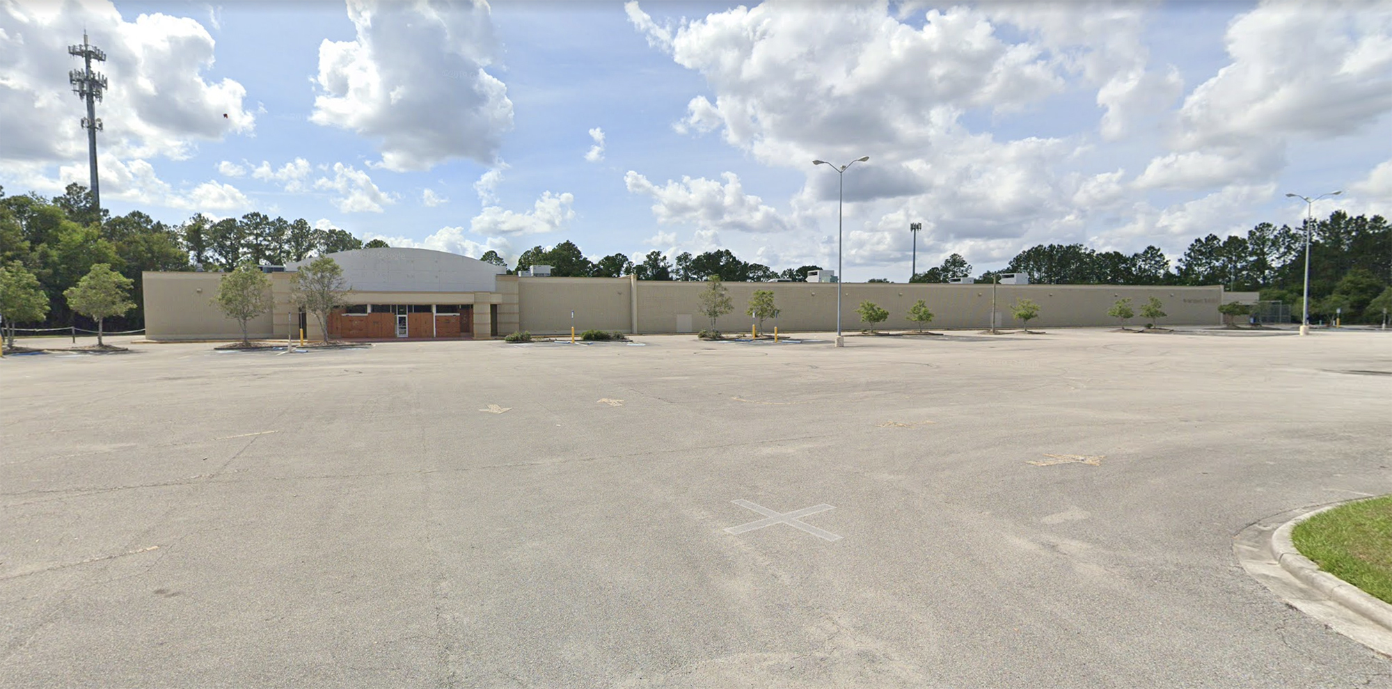 The Kmart closed in 2016.