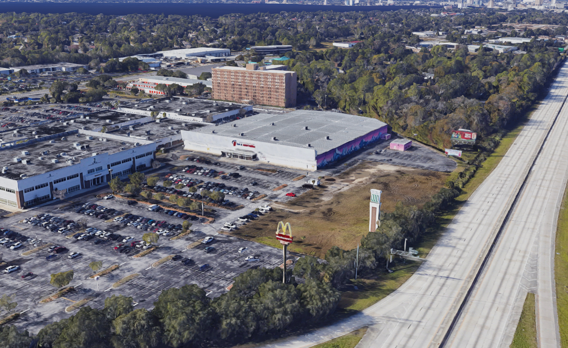 The Sportsplex is part of San Marco East Plaza, which is west of Interstate 95 at Emerson Street. (Google)