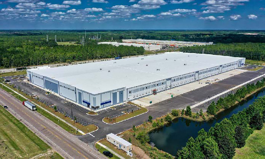 The 486,146-square-foot building sits on about 30 acres at Westlake TradeCenter within the Westlake Industrial Park.