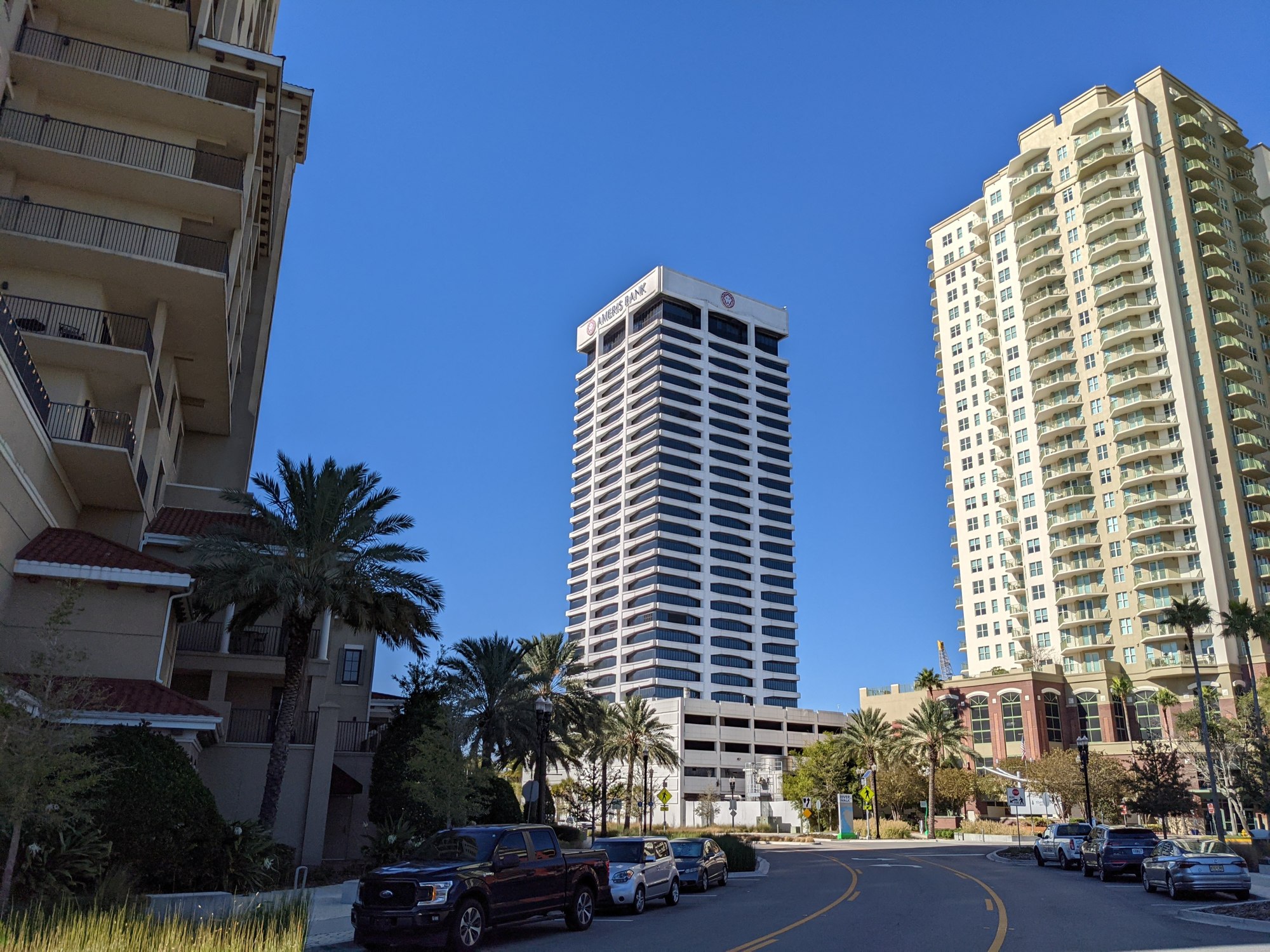 Riverplace Tower as seen from Riverplace Blvd.