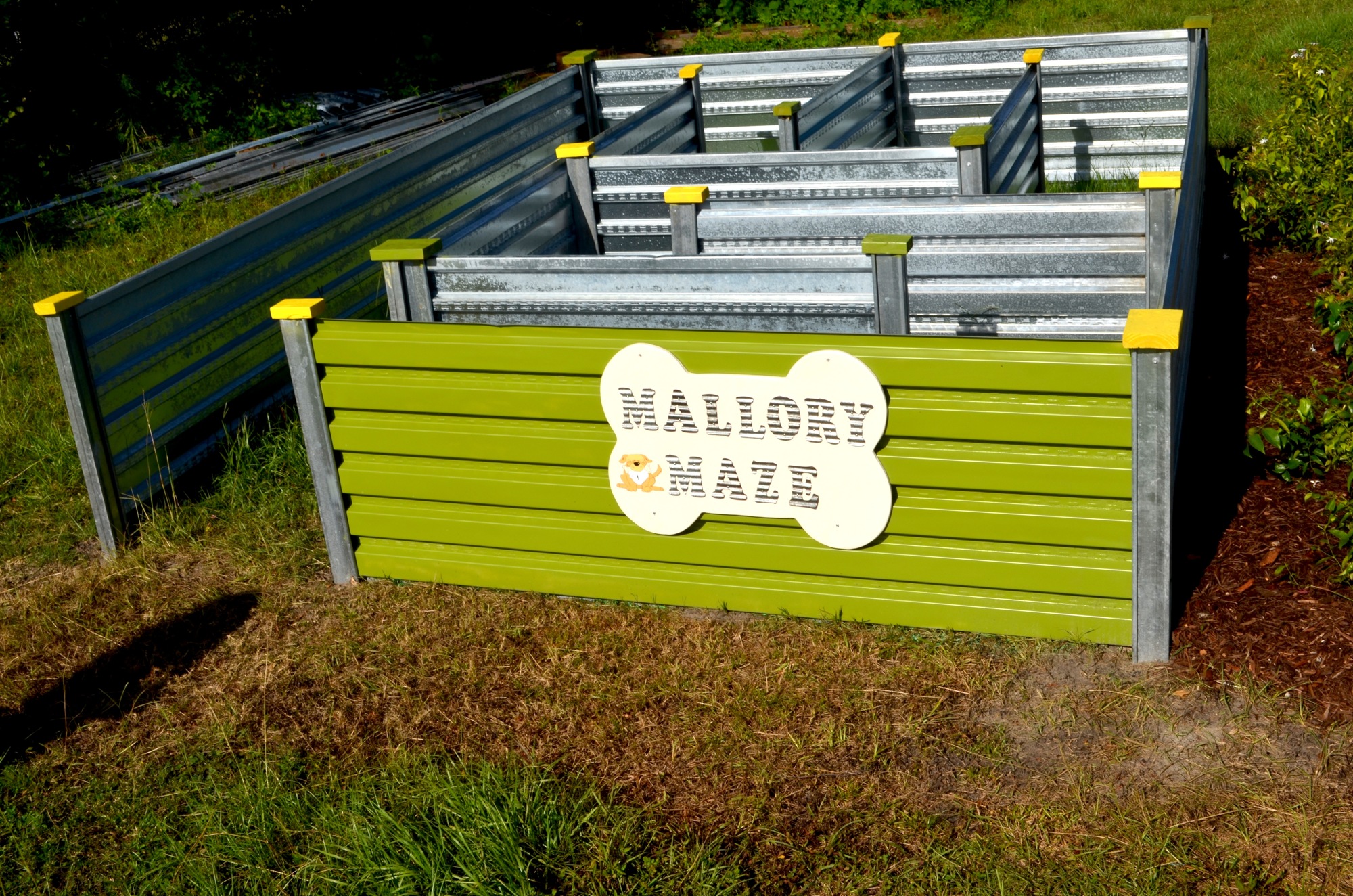 The Mallory Maze helps improve animals' sense of direction and fear of confinement.