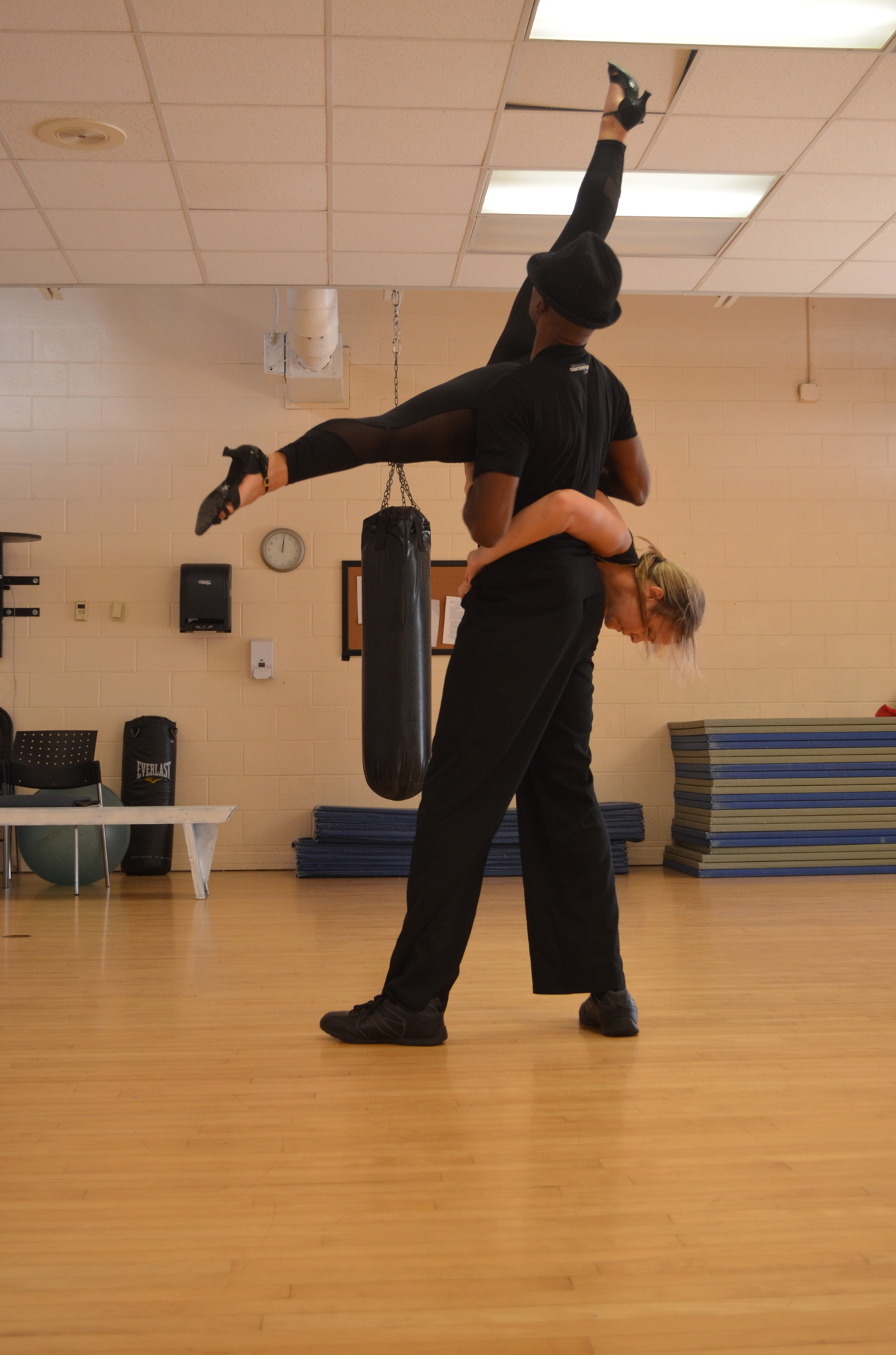 Jahrel Thompson lifts Melissa Hull while rehearsing 