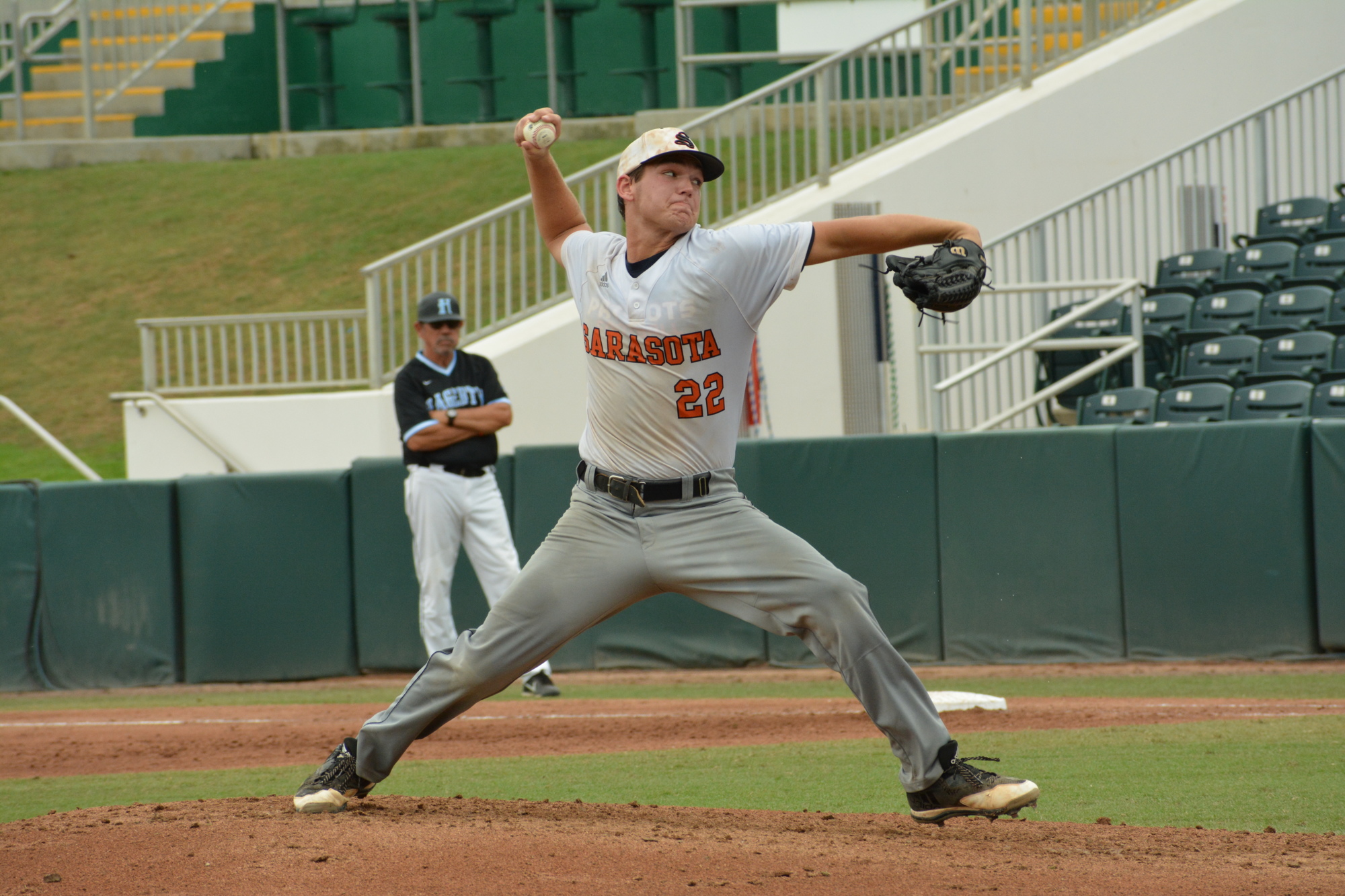 Brooks Larson throws a pitch against Hagerty.