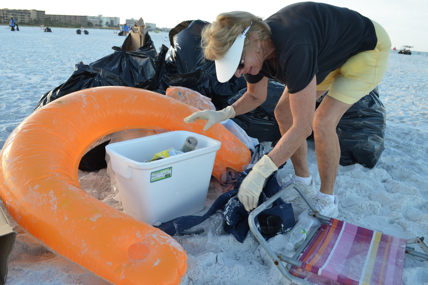 Last year, Siesta Key resident Gayle Paul helped keep her local beach clean.