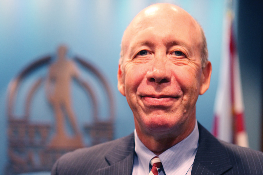 City Manager Tom Barwin