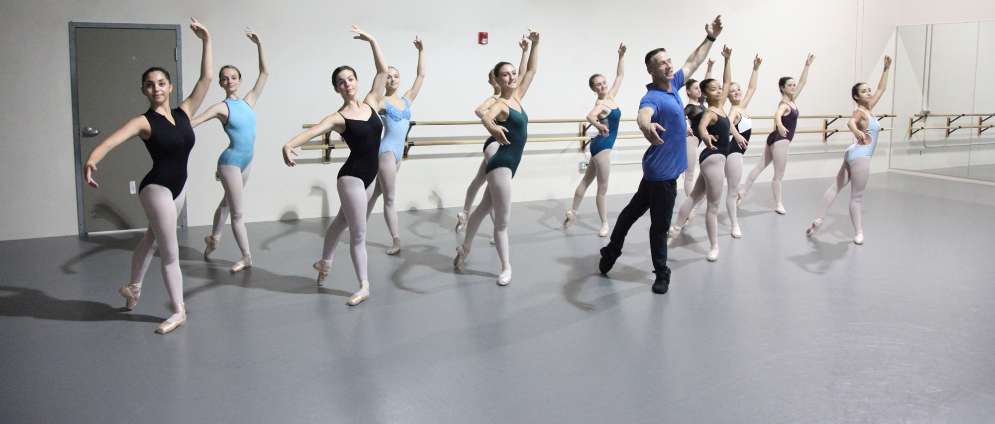 Phillip Broomhead works with Sarasota Ballet Summer Intensive students. Courtesy photo.