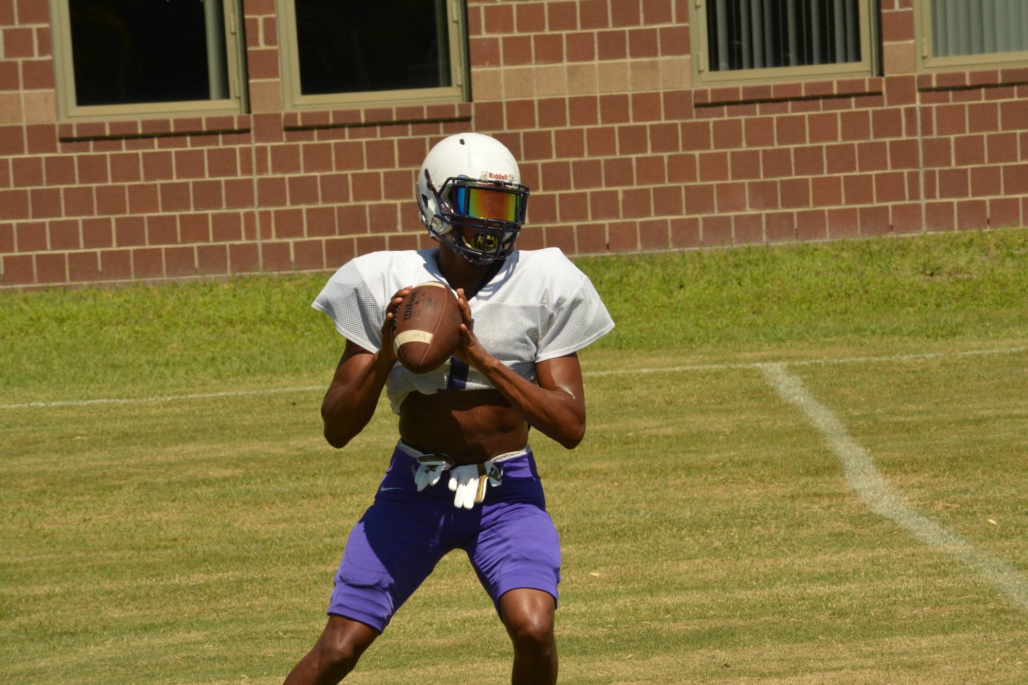 Talik Keaton looks for a receiver in practice.