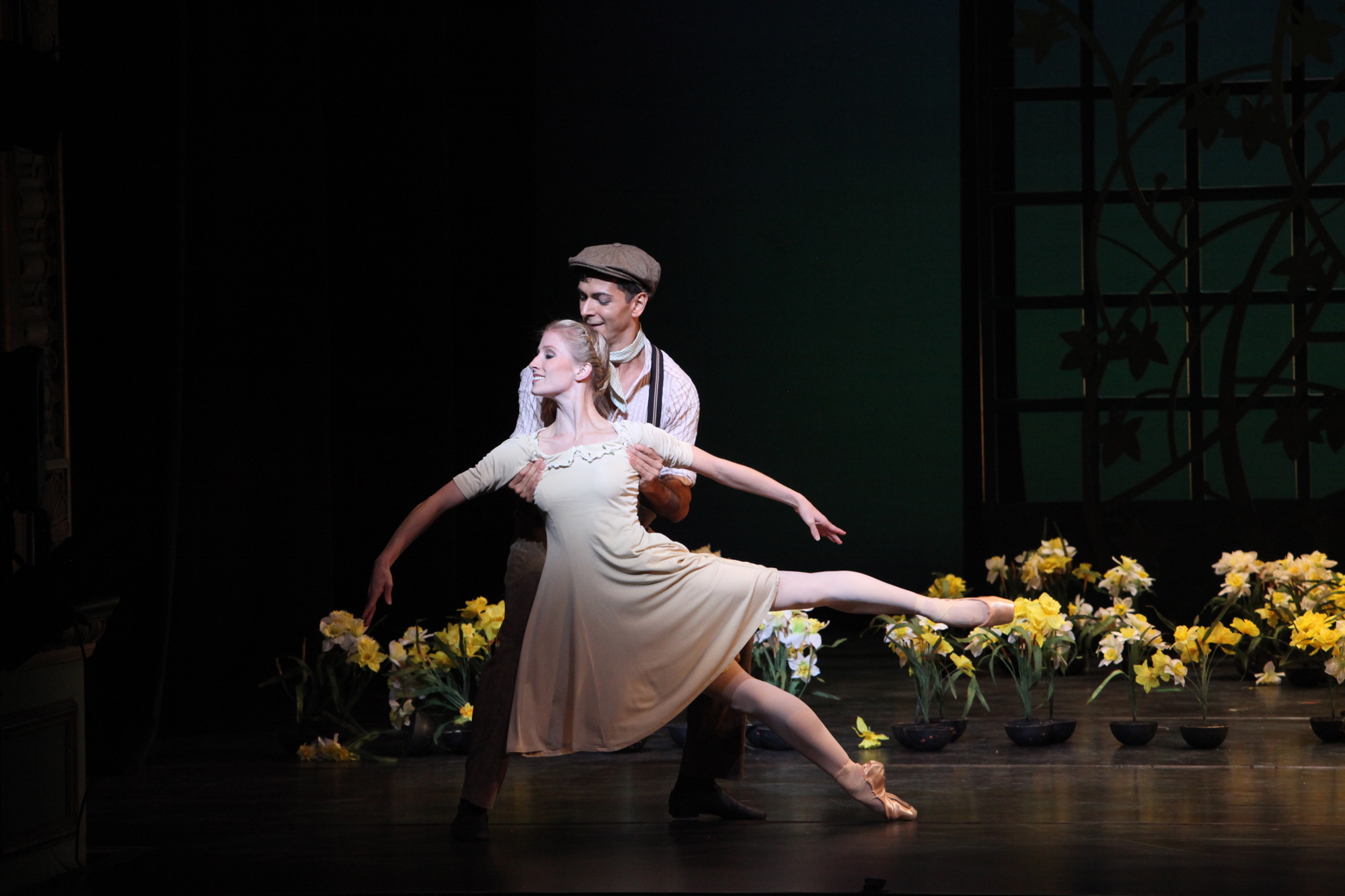 Katelyn May and Ricardo Graziano in Will Tuckett's 