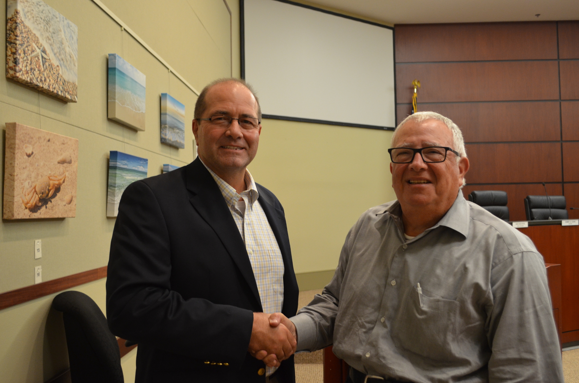 Mayor Terry Gans, left, said he feels new Town Manager Tom Harmer will hit the ground running.