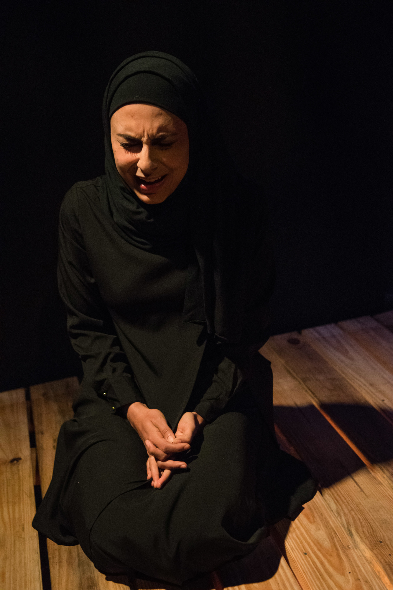 Mari Vial-Golden play Samira, a 17-year-old Muslim high school student who runs away to Syria to become the bride of an ISIS fighter.