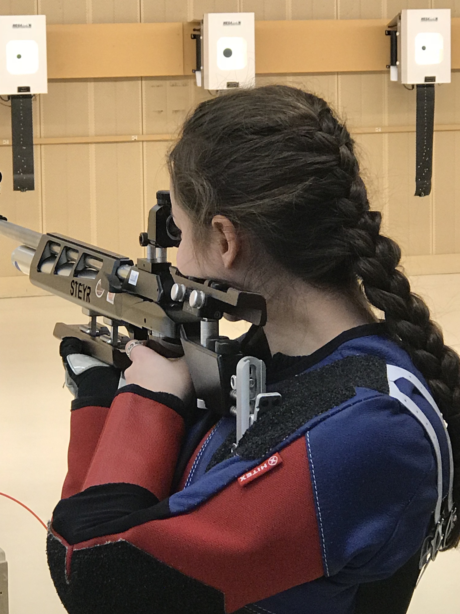Kinga Aletto at a rifle competition