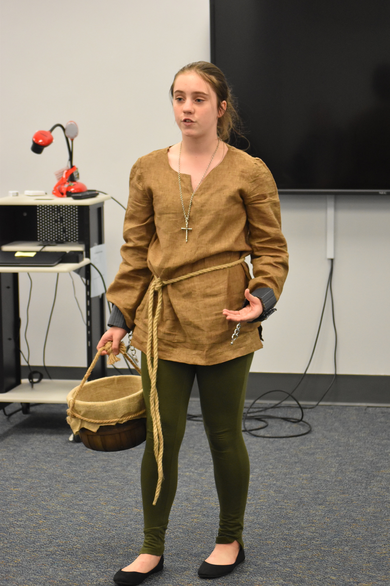 Siena Cook performs her self-written monologue about Joan of Arc.
