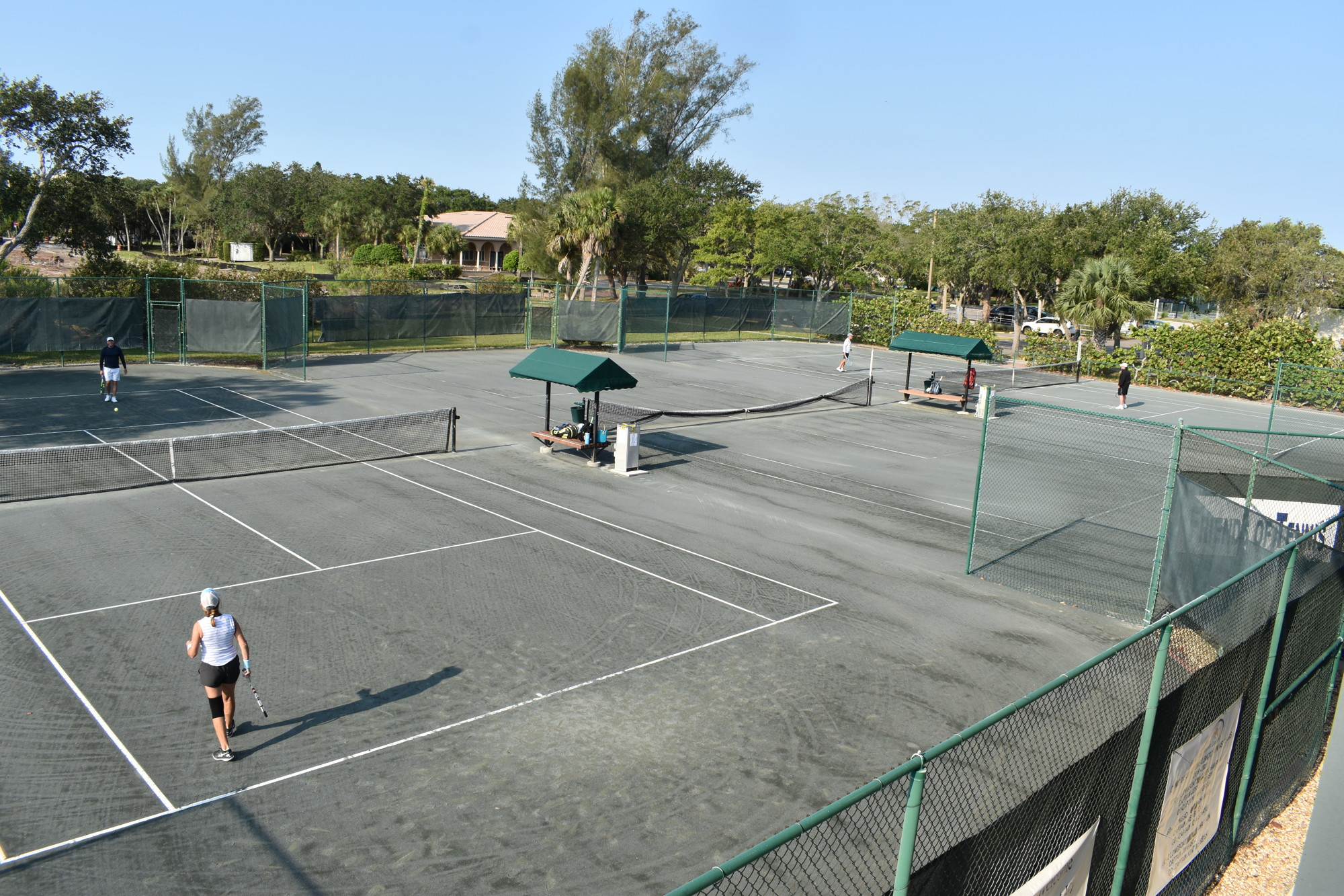 Singles play resumed at the Longboat Key Tennis Center on May 8.