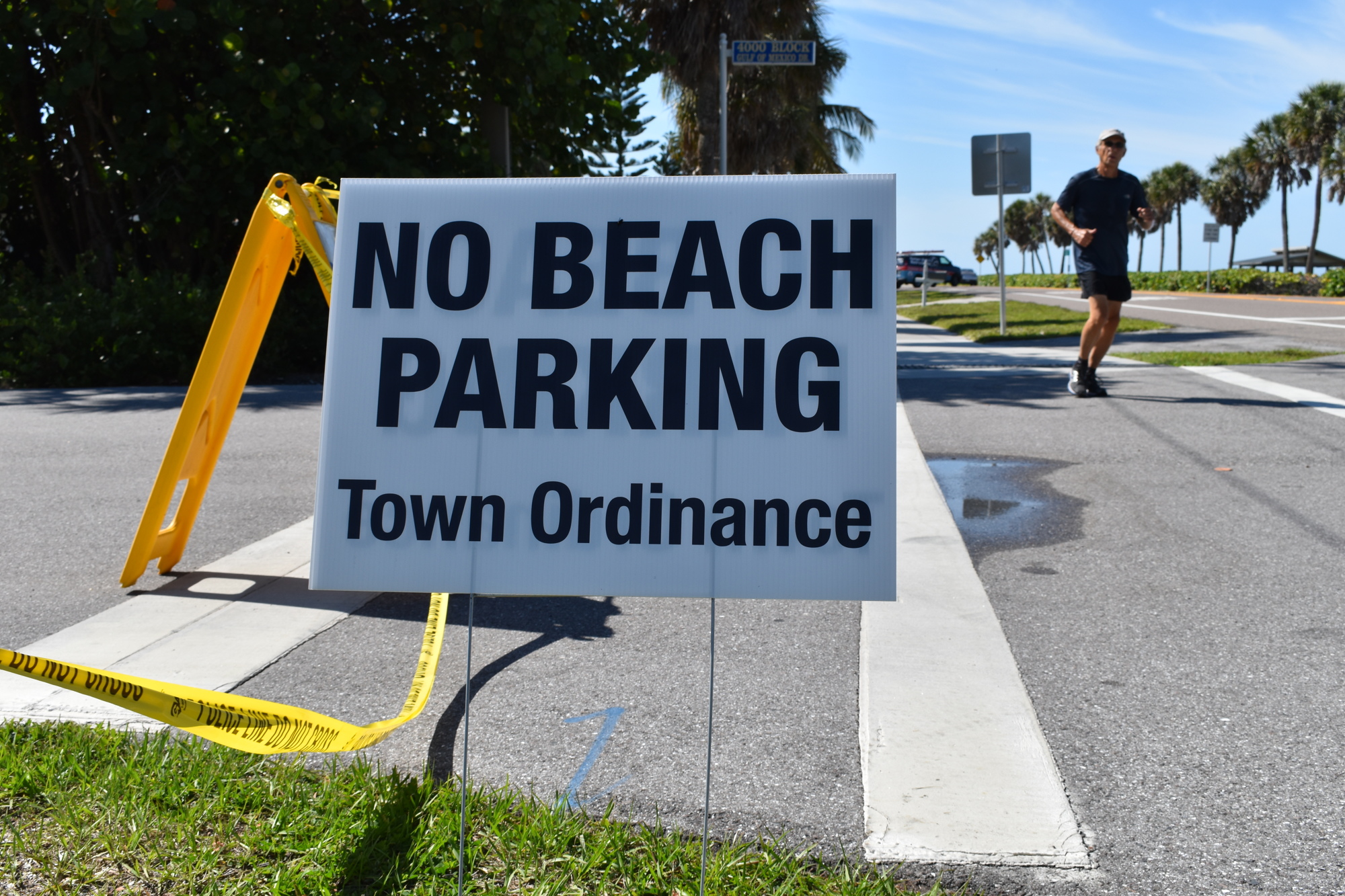 Longboat Key's public beach access parking lots are closed  until further notice.