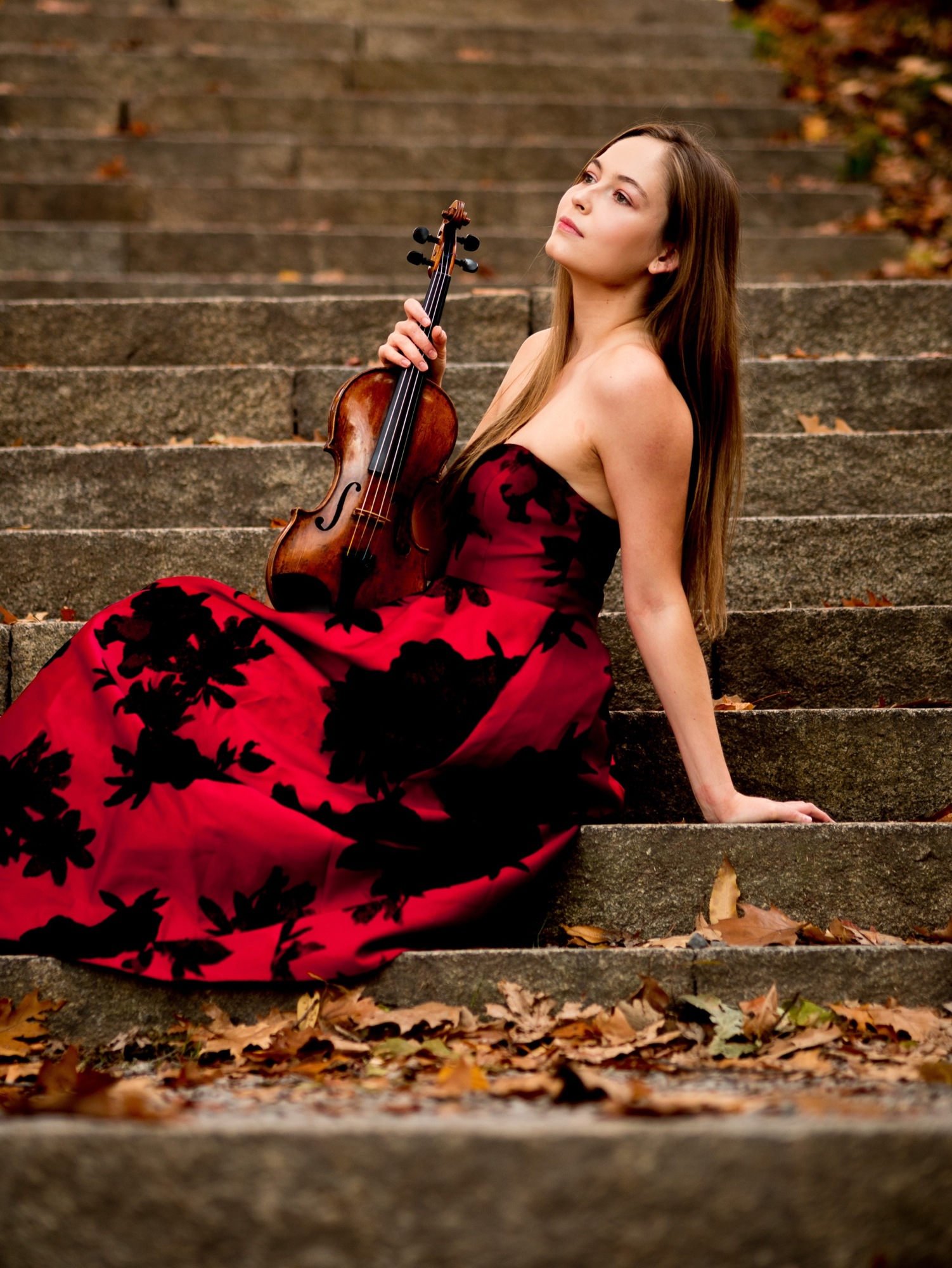 Violinist Geneva Lewis will play selections by Massenet and Vivaldi at the Sarasota Opera House.