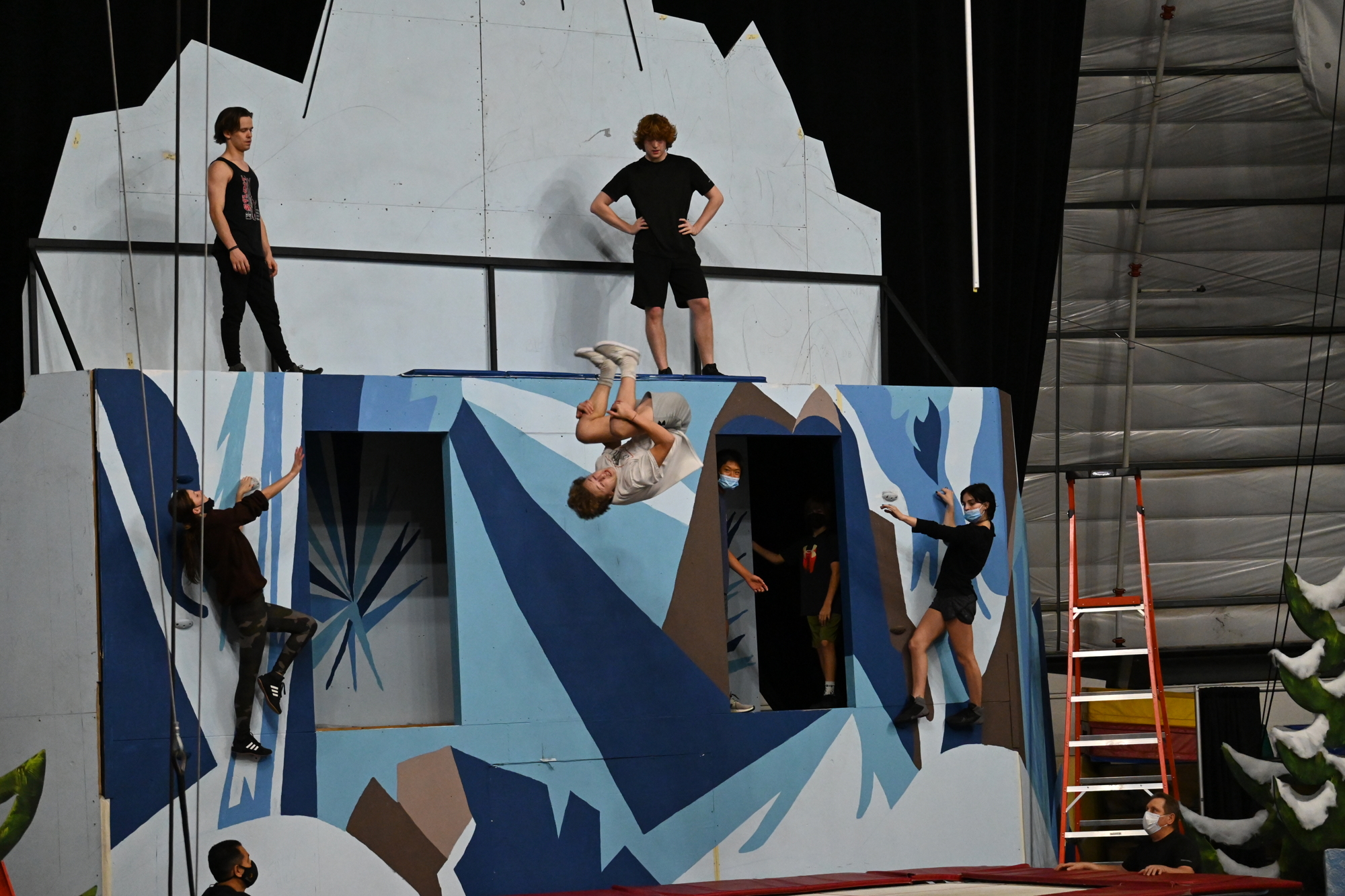 The Circus Arts Conservatory is bringing its high flying Let It Snow show to the public. (Photo: Spencer Fordin)