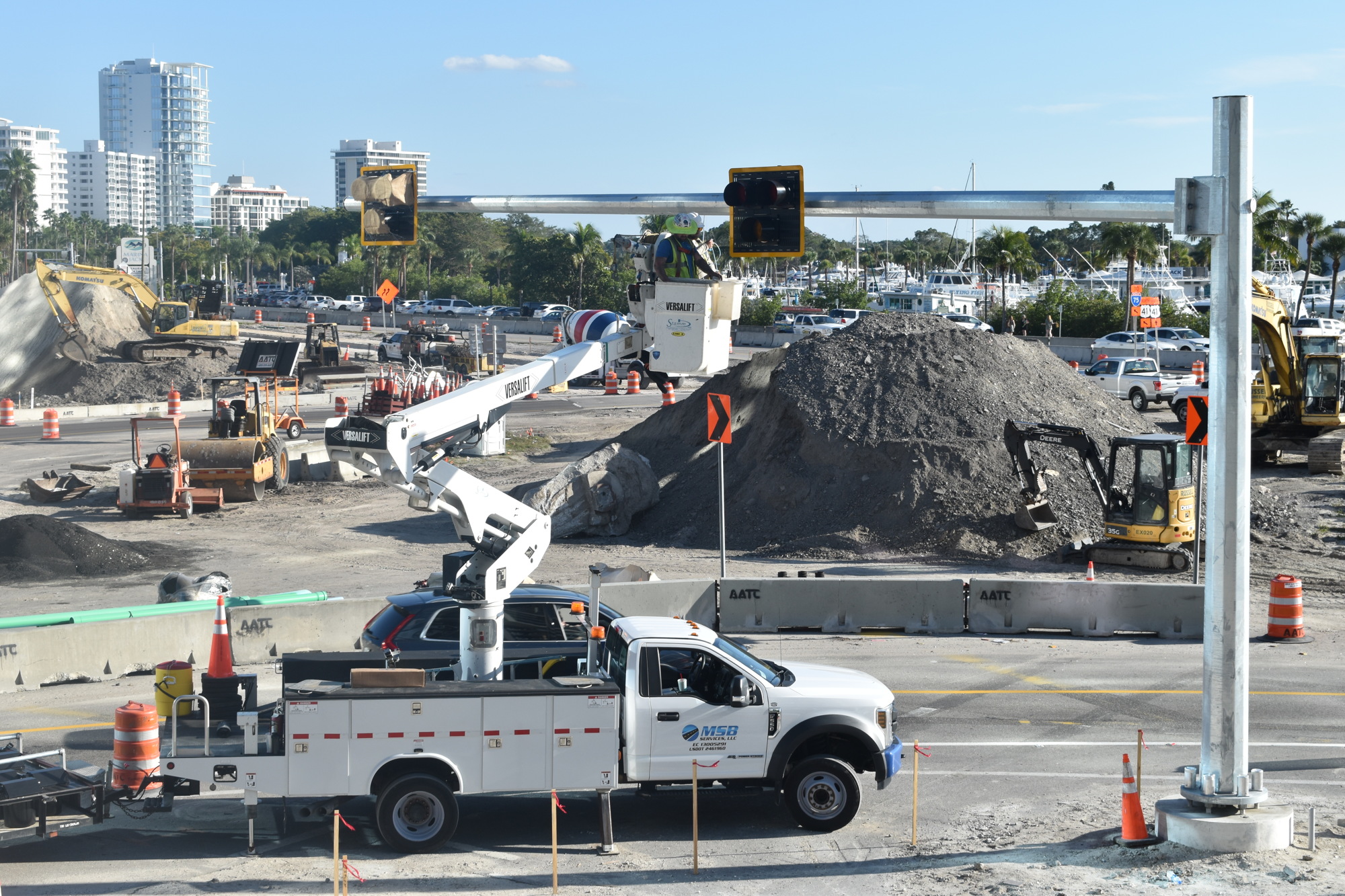 Roundabout construction at U.S. 41 and Gulfstream Avenue is set to complete by fall 2022.