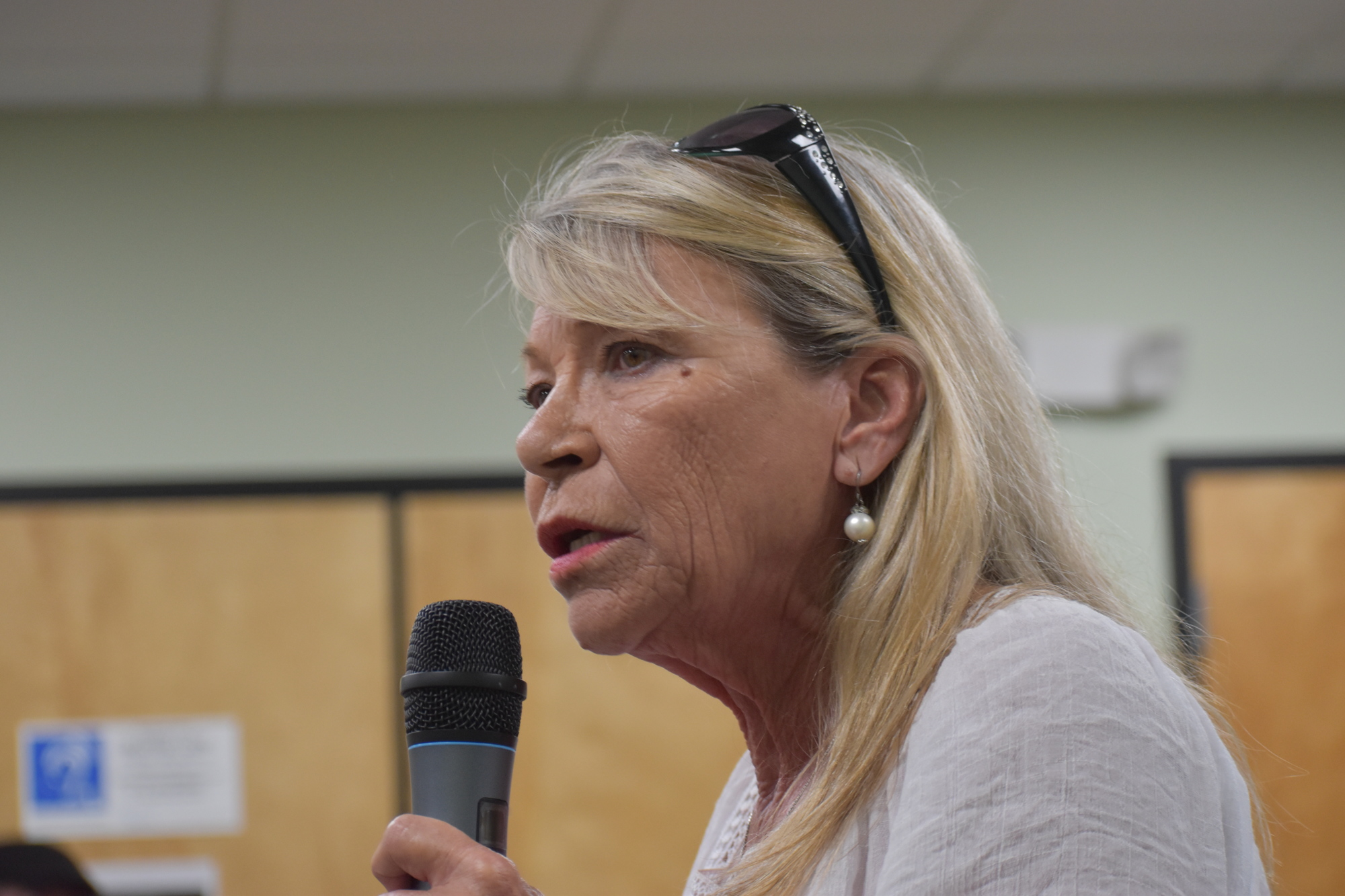 Carol Felts speaks at the March 31 town hall at the Rocky Bluff Branch Library. She says Manatee County doesn't provide agendas in a timely manner.