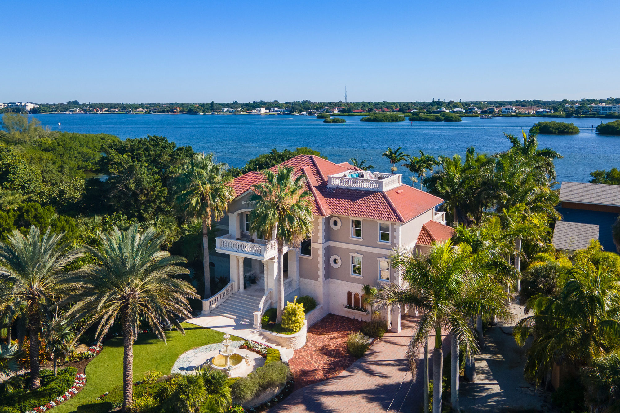 144 North Casey Key Road  was built in 2003 and sold for $6.3 million. (Courtesy Valerie Dell 'Acqua/Premier Southeby's International Realty)
