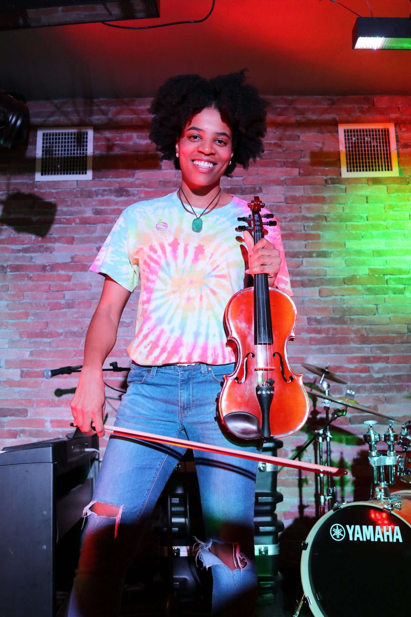  Jasmin Rhia is a violinist, DJ, music producer and songwriter.