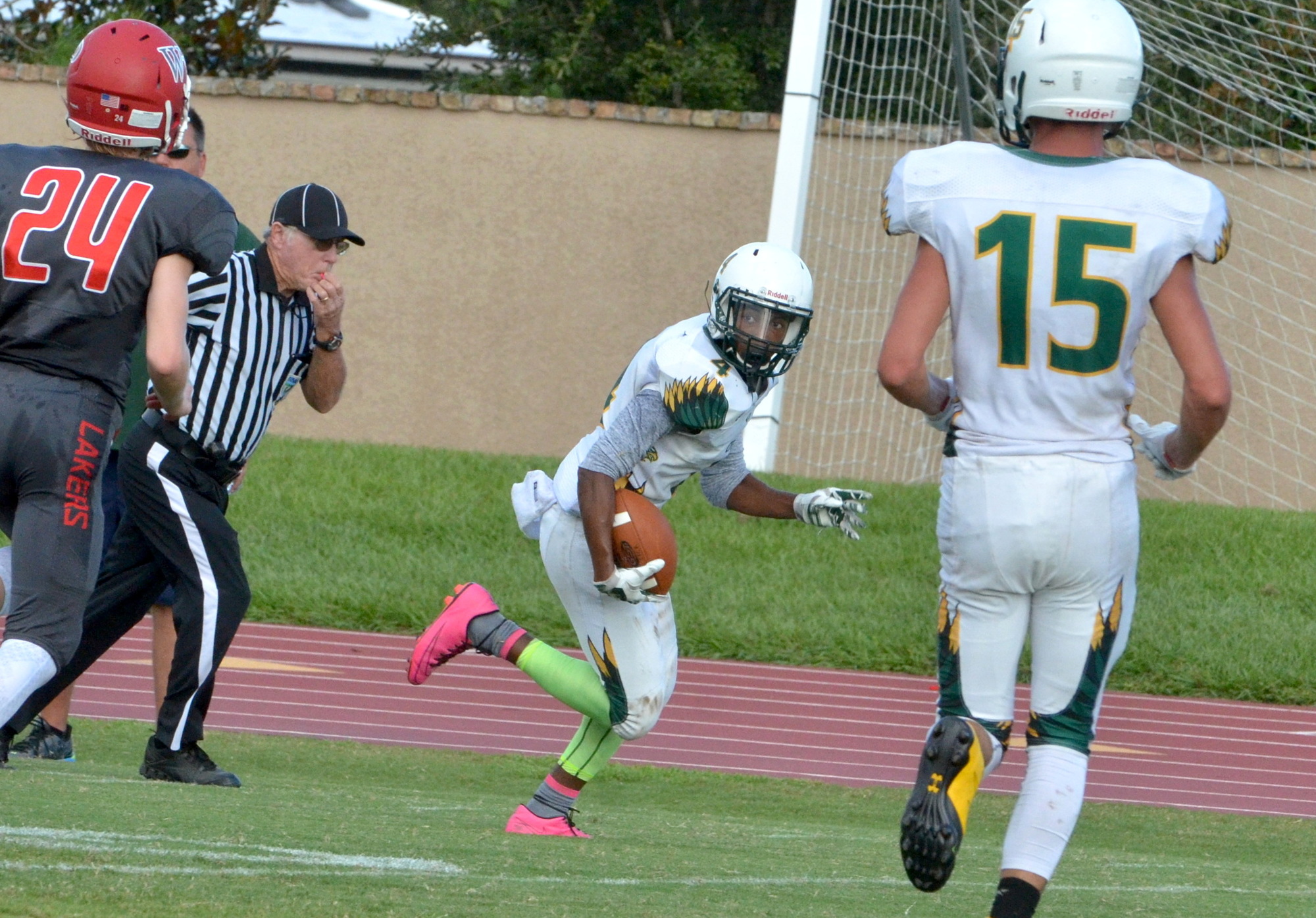 Qumari Campbell scores a touchdown for CFCA.