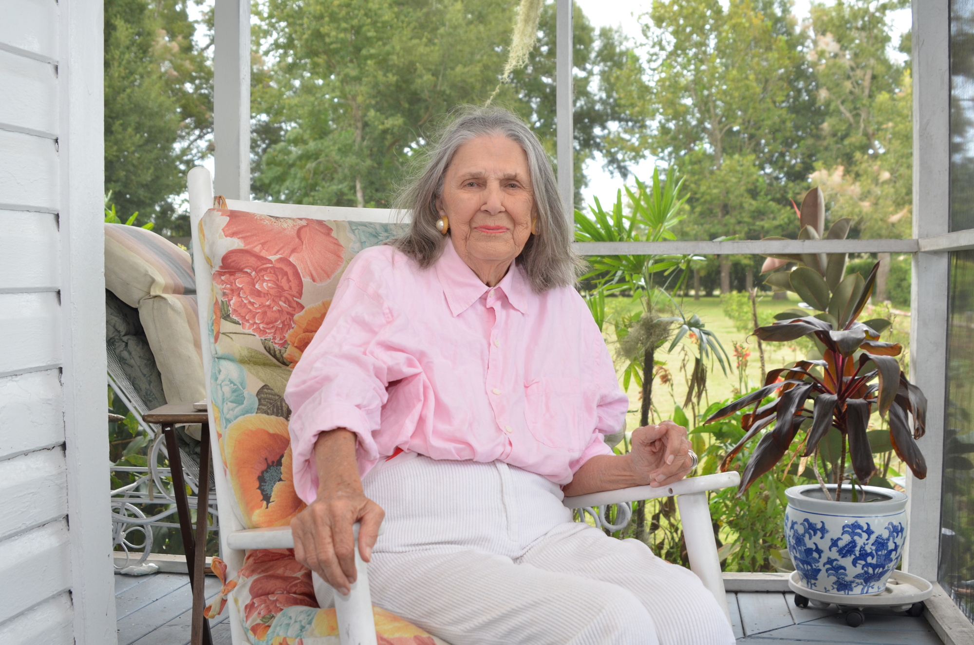 Marilee Griffin Ivy’s morning routine includes sitting on her screened-in porch and watching the activity at Ocoee Elementary School.