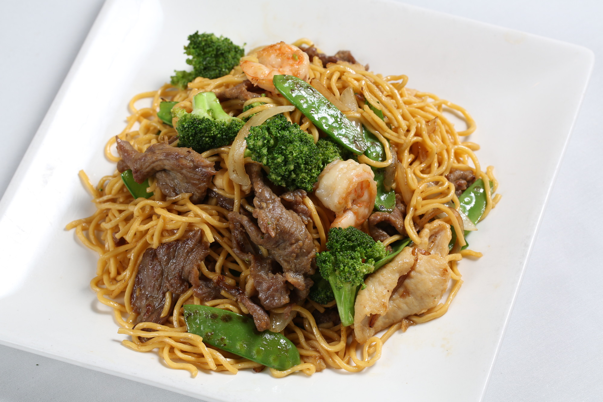 In addition to fresh seafood and dim sum, YH Seafood Clubhouse will offer a selection of other Chinese dishes, such as its Bistro Lo Mein