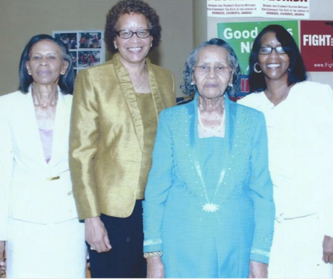 Sally Lofton and her three daughters.