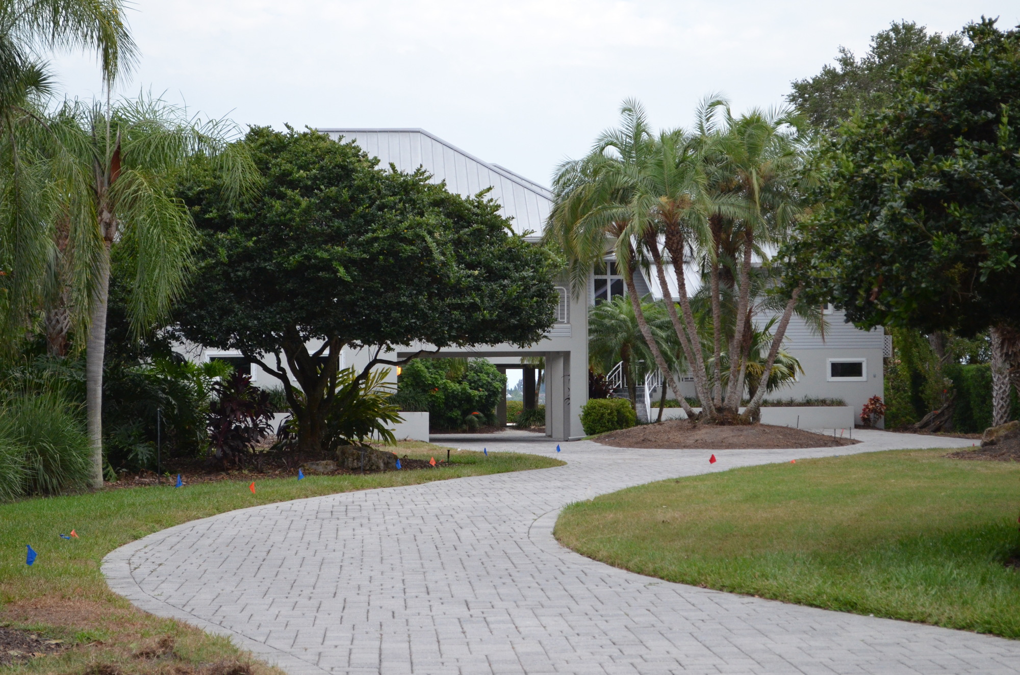 This home at 700 Freeling Drive on Siesta Key sold for $2.9 million.