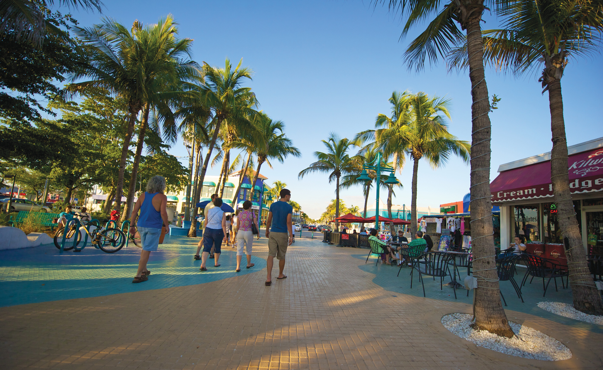 Times Square on Fort Myers Beach is a fun (but noisy!) hangout, boasting live music, street performers, and abundant souvenir and beach and surf shops. (Photo courtesy of Lee County Visitor & Convention Bureau)